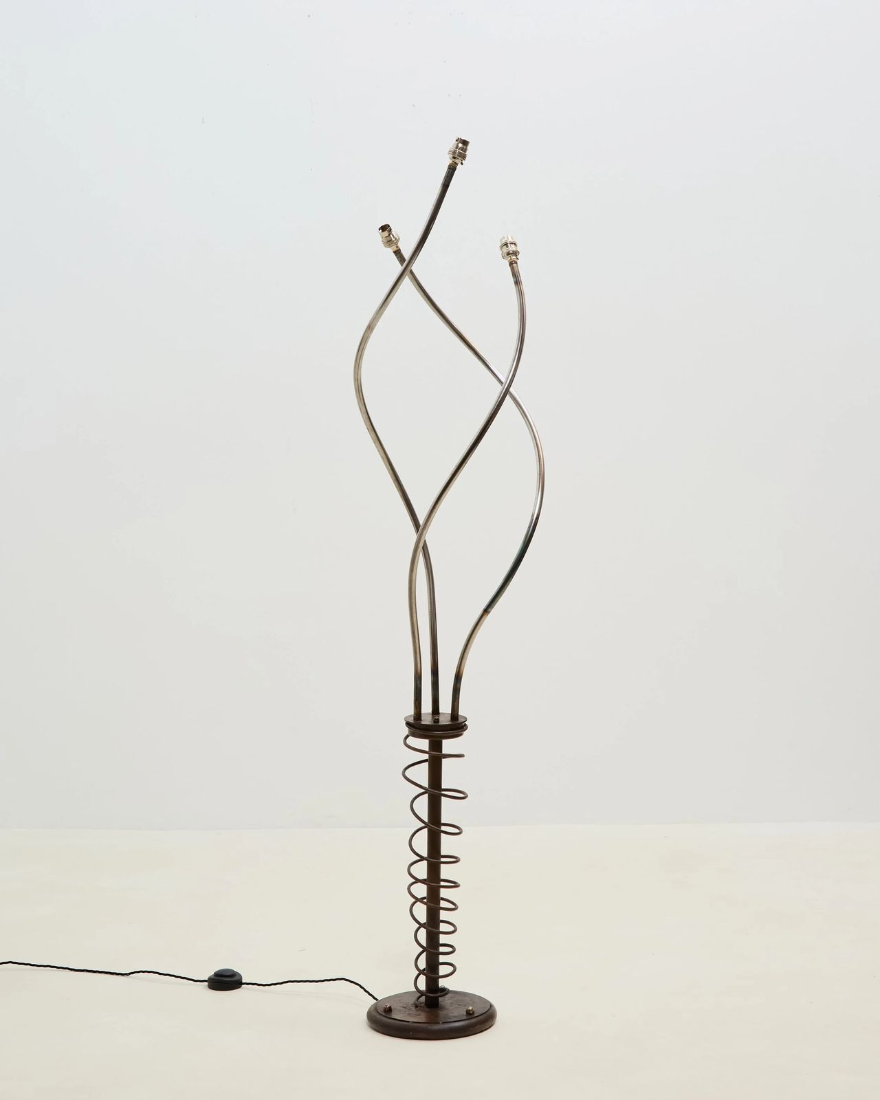 Triple Sprung Lamp, jaren 1980 photo furniture