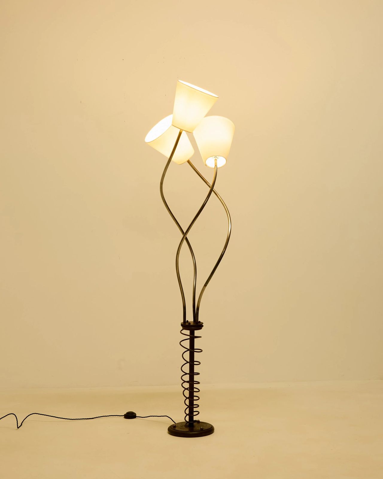 Triple Sprung Lamp, jaren 1980 photo for sale