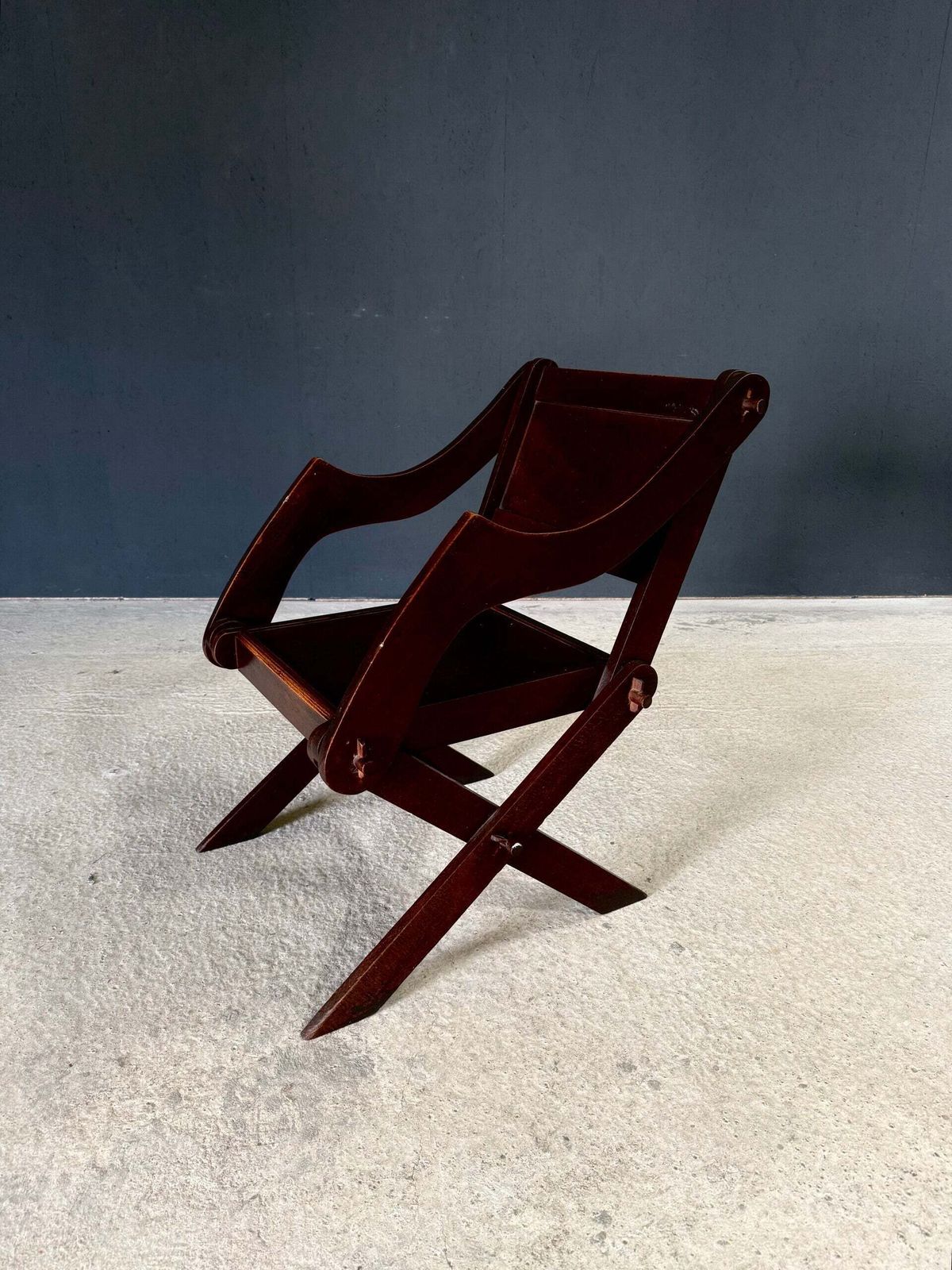 Begin 20e eeuw Design Glastonbury X Frame Chair photo for sale