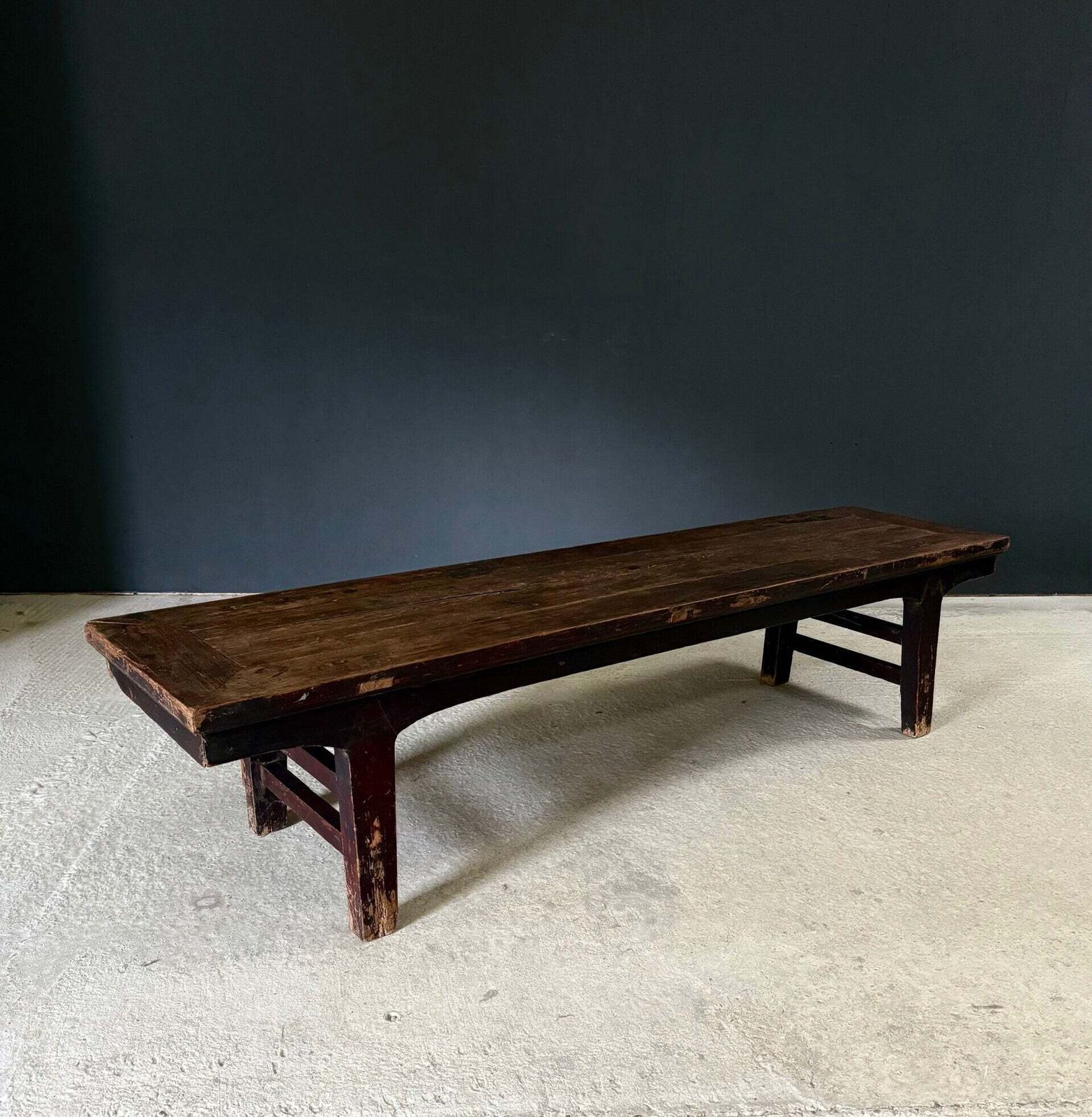 Qing Dynasty Design salontafel of bank, China ca. jaren 1920 photo furniture