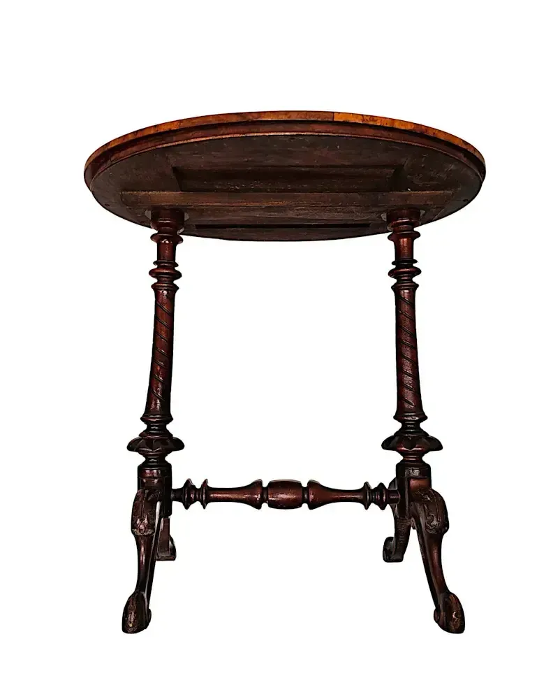 Fraaie kleine bijzettafel of lamptafel in wortelwalnoot, 19e eeuw, met lederen inleg photo buy