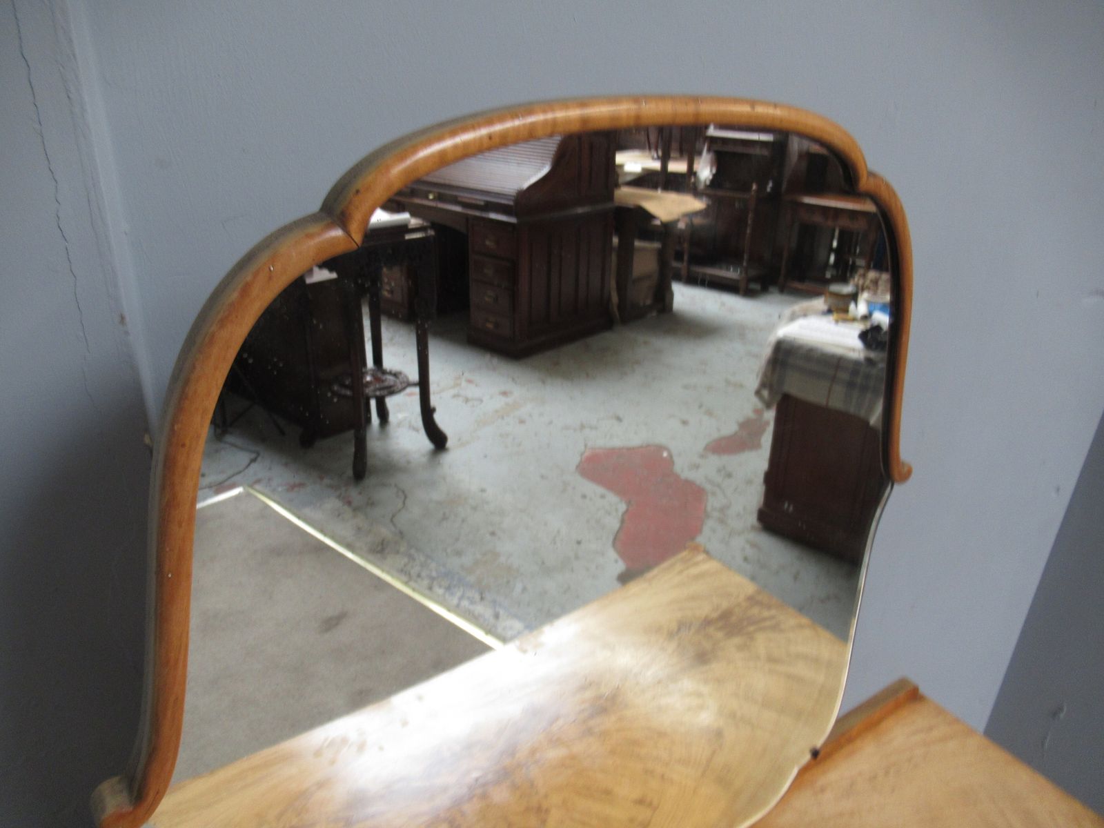 250.0 Pale Mahogany And Maple   1930s   Dressing Table photo