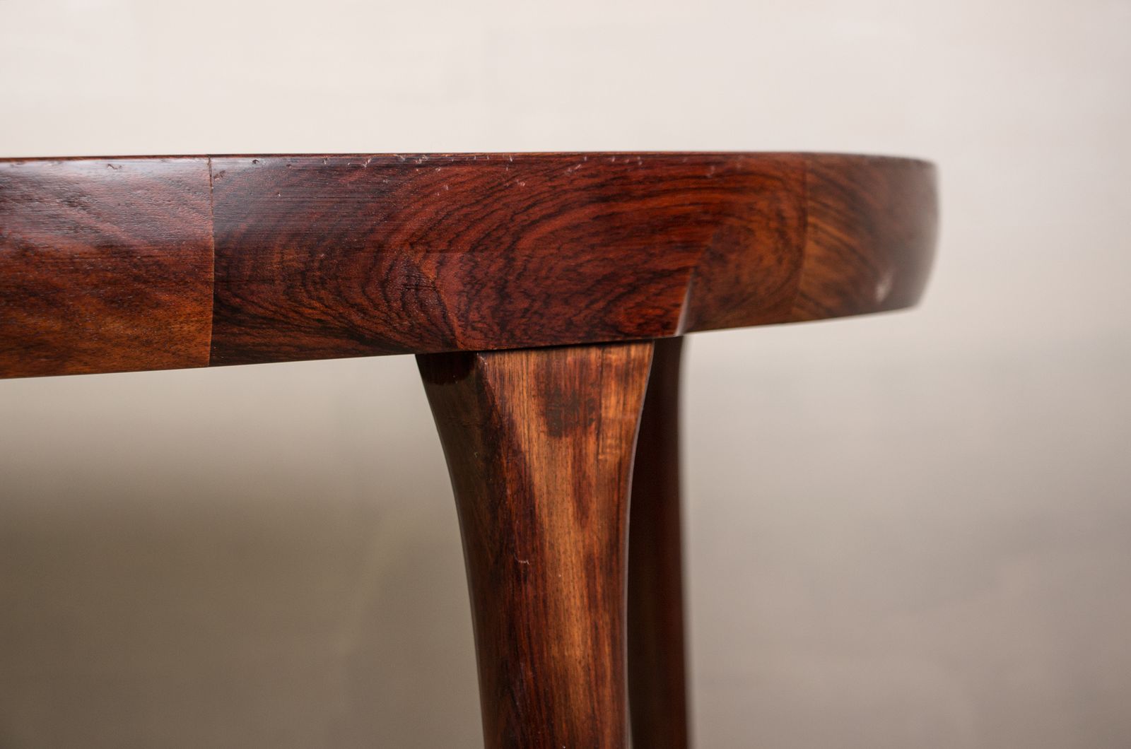 Mobilier Table à manger danoise extensible en palissandre par Ib Kofod Larsen pour Faarup Møbelfabrik, 1960. photo