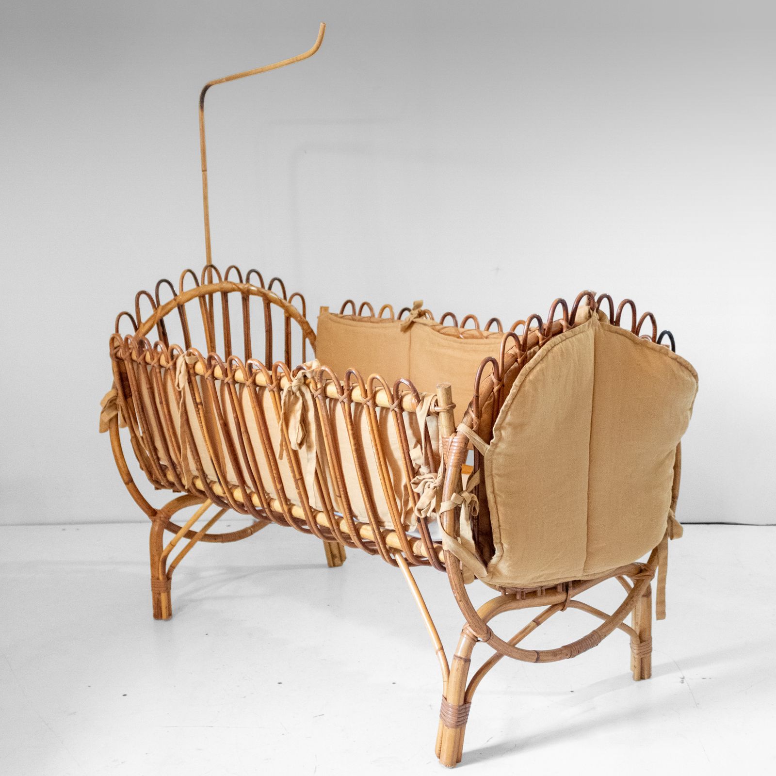 Mid-Century Modern Bamboo Baby Cradle, Bonacina Style, Italy 1960s photo furniture