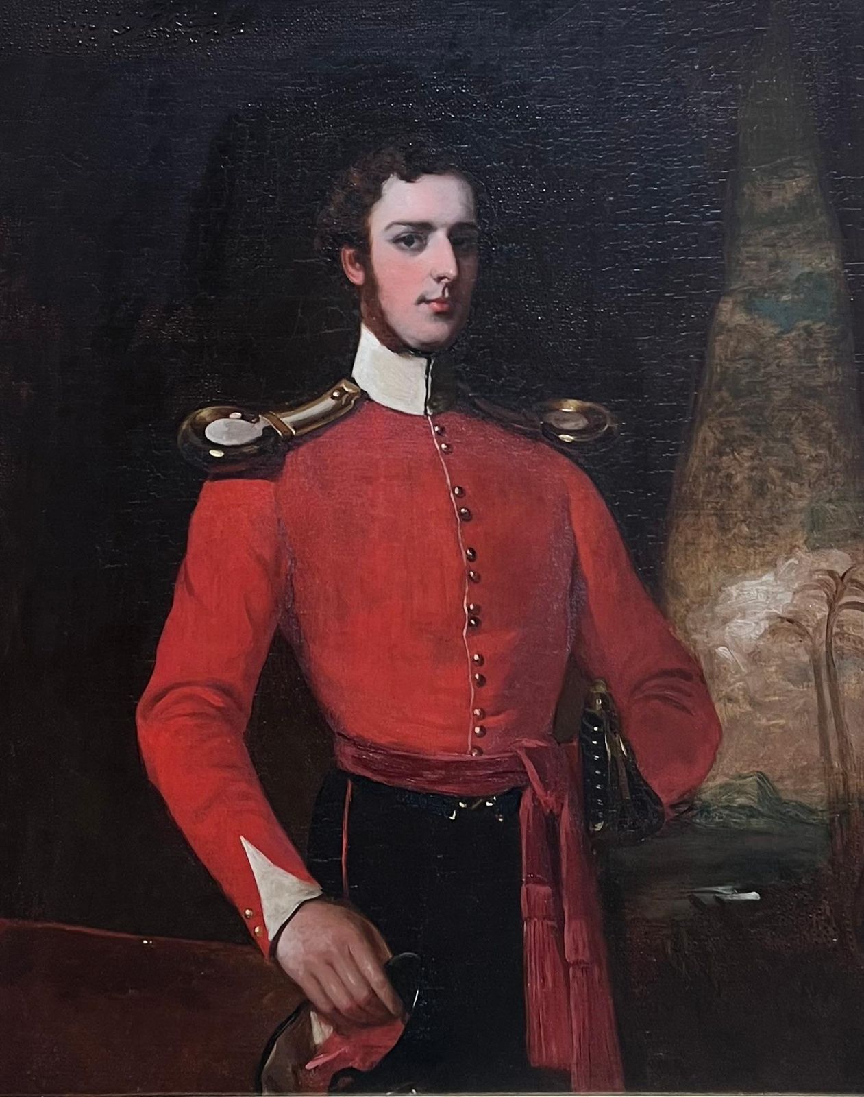 Portrait d'un officier britannique en uniforme militaire rouge, milieu du XIXe siècle - peinture à l'huile d'époque