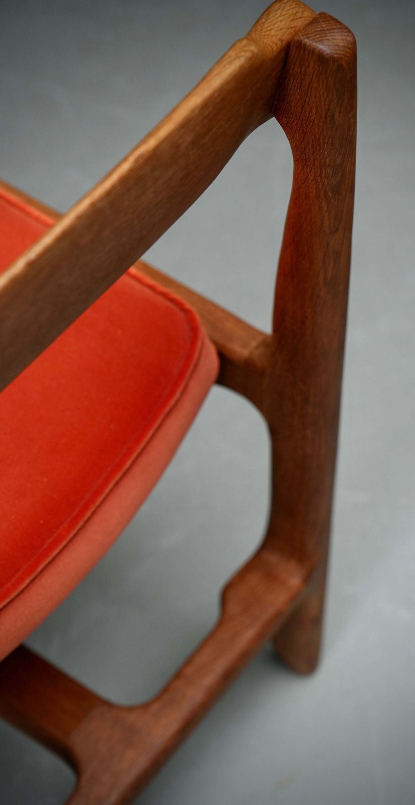Set Of 2 Dining Chairs In Oak And Velvet By Guillerme Et Chambron, France, 1960 photo vintage