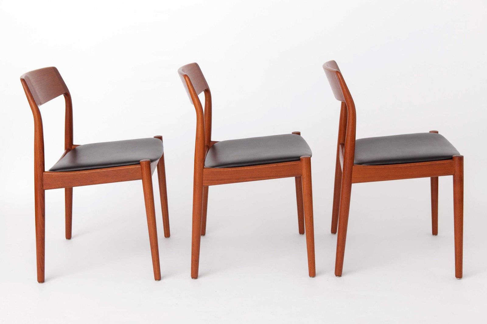 Set van 4 Deense Teakhouten Eetkamerstoelen van Scantic Møbelværk, Mid-Century Modern, jaren 1960 photo Meubels