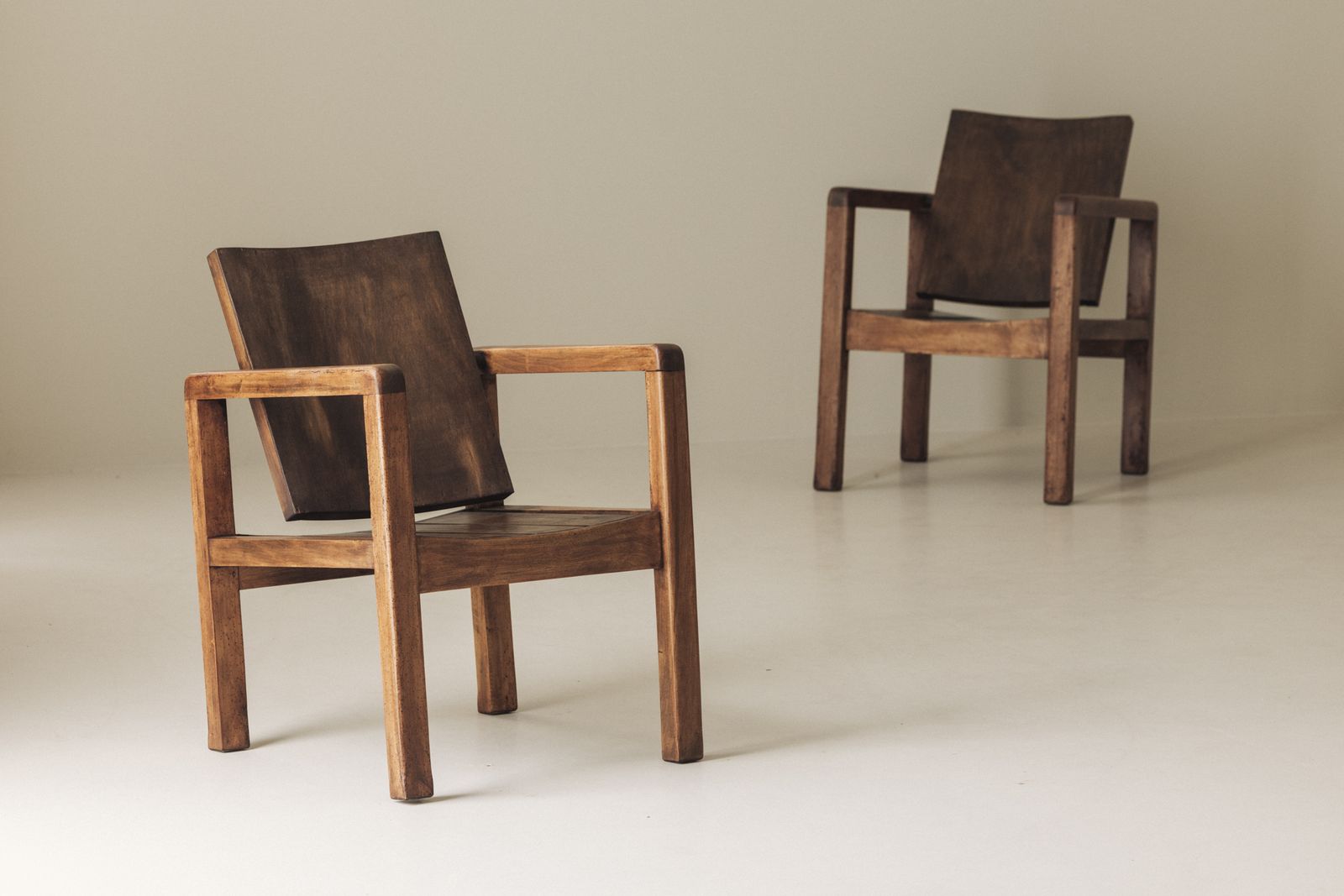 Stel Franse Modernistische Mahonie Fauteuils ca. jaren 1950 photo furniture