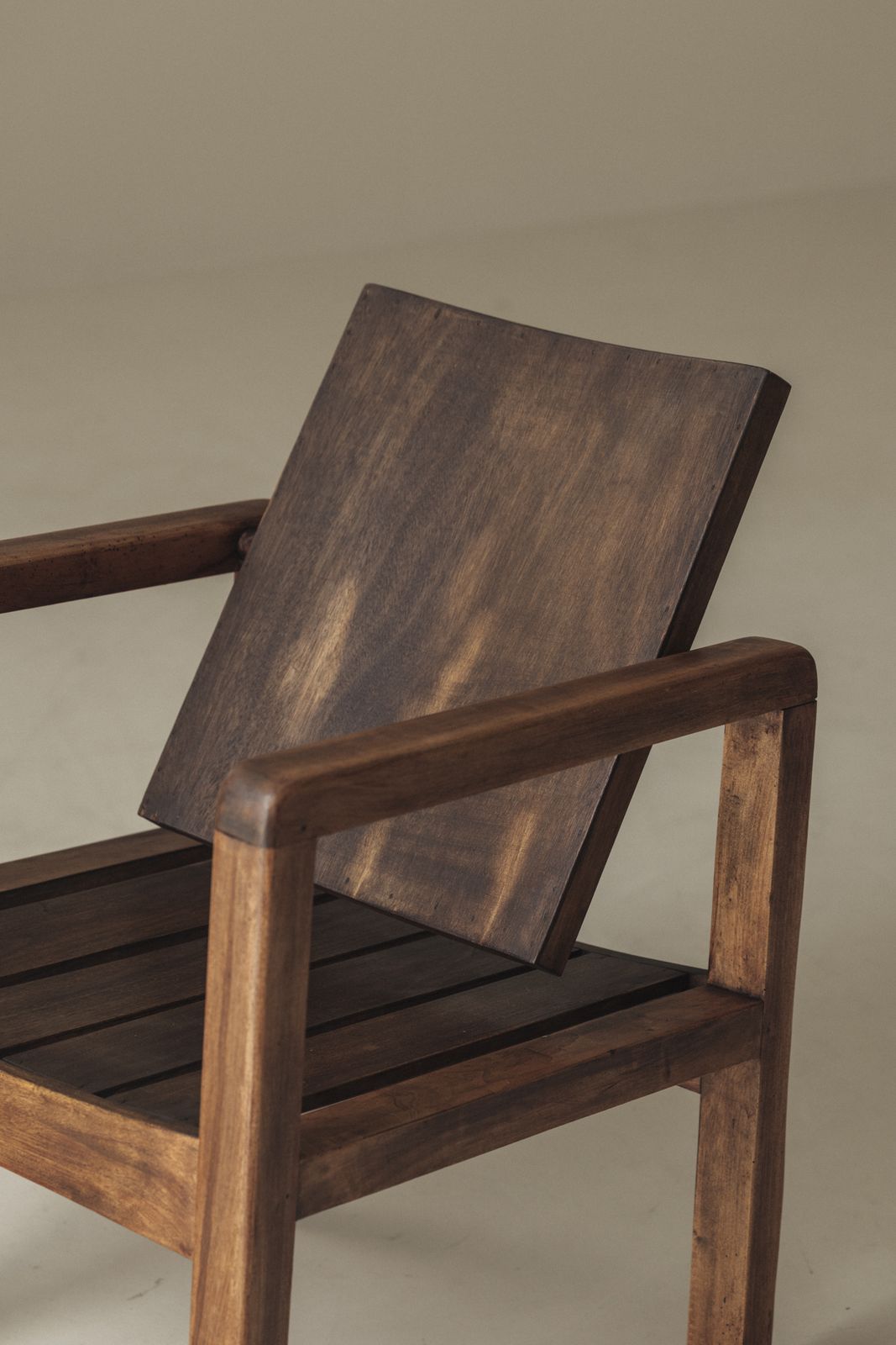 Meubels Stel Franse Modernistische Mahonie Fauteuils ca. jaren 1950 photo