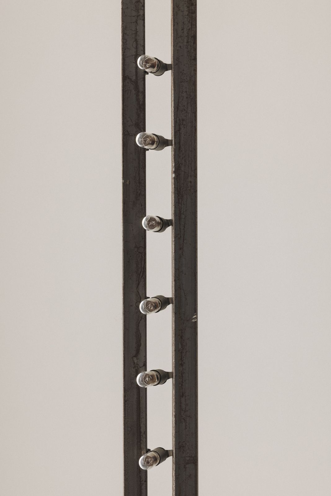 Sculptural Brutalist Floor Lamp In Concrete And Steel, 1980s. photo vinterior