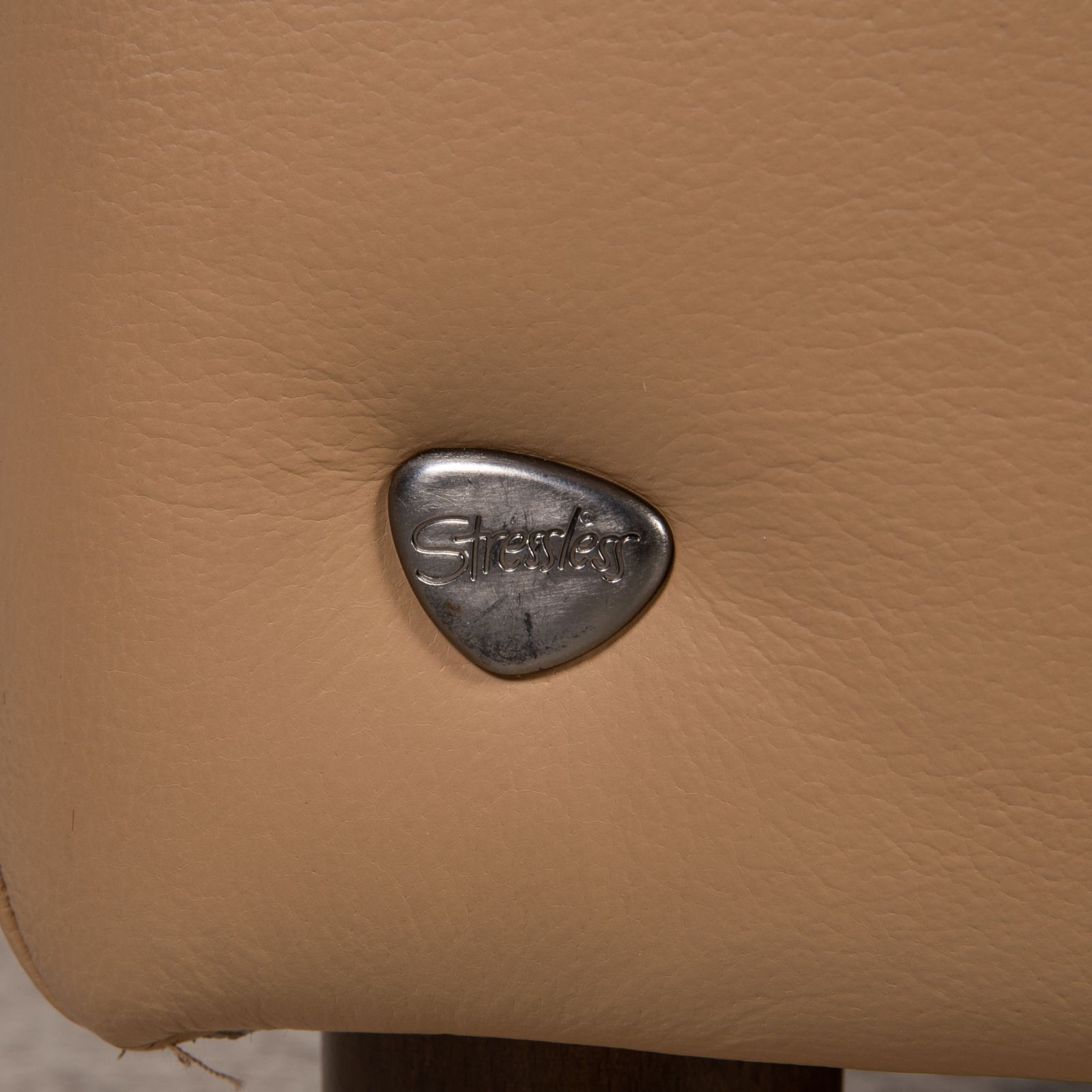 photo furniture Stressless Arion Leren Bank Beige Vierpersoons Zitbank