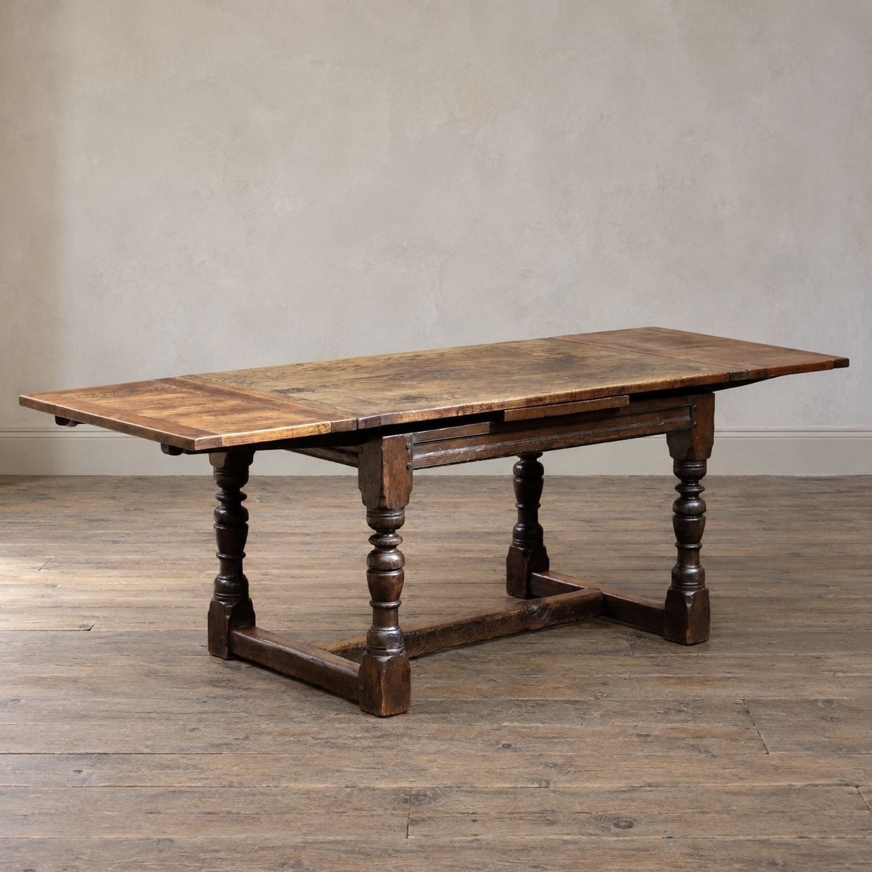 17th Century Oak Draw Leaf Extending Dining Table