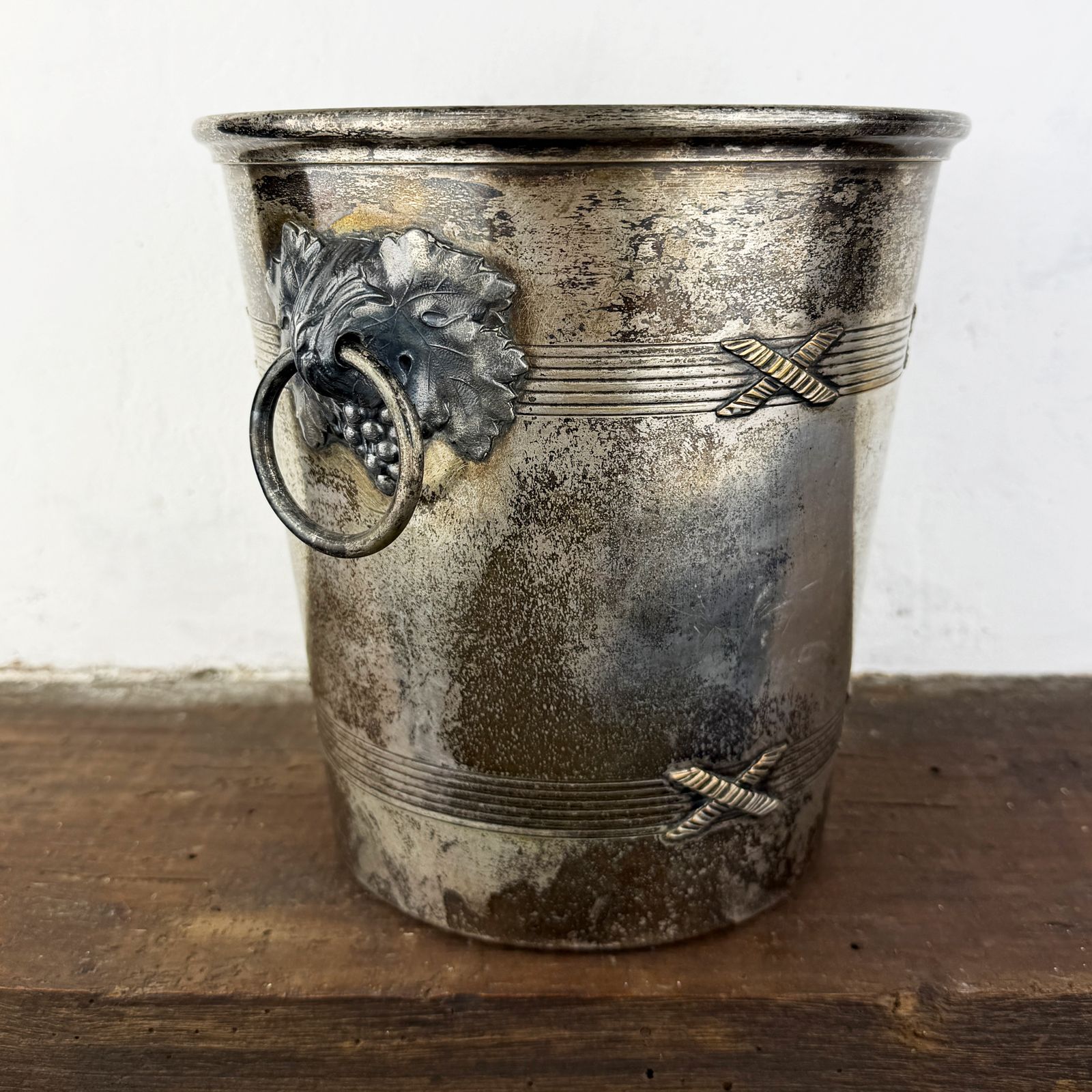 Antieke verzilverde champagnekoeler, Agrit Paris Franse wijnkoeler photo furniture