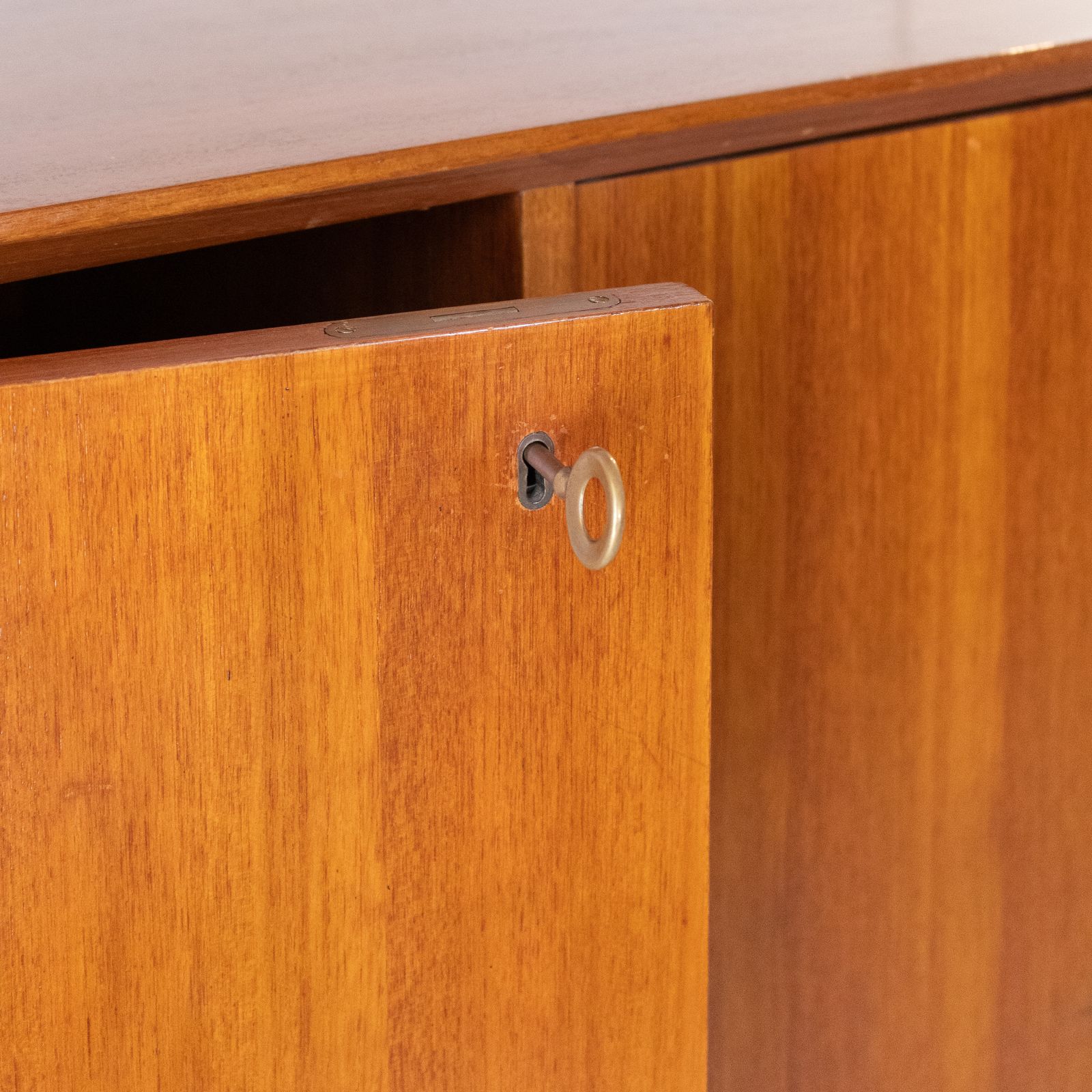 photo for sale Mid Century Modern Teak Dressoir van George Coslin voor Faram, Italië, jaren 1960