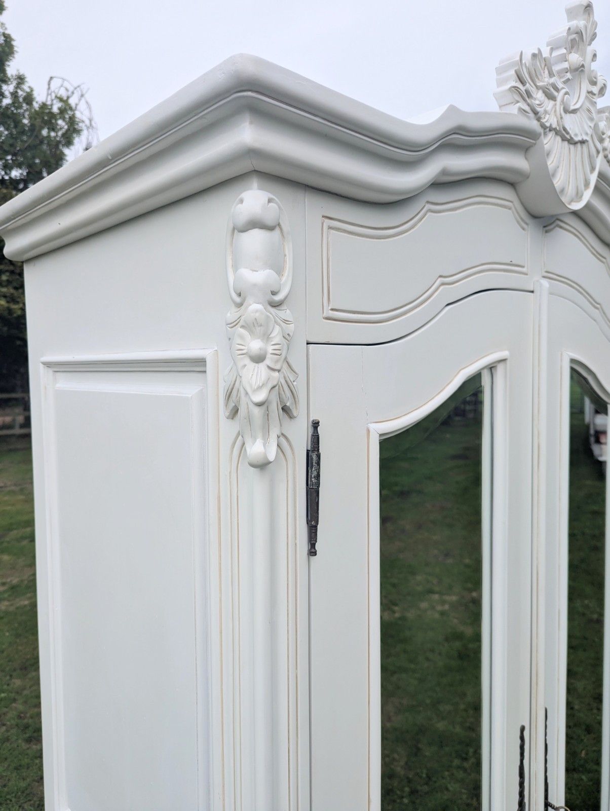 Armoire française peinte, livraison disponible 0373 photo vinterior