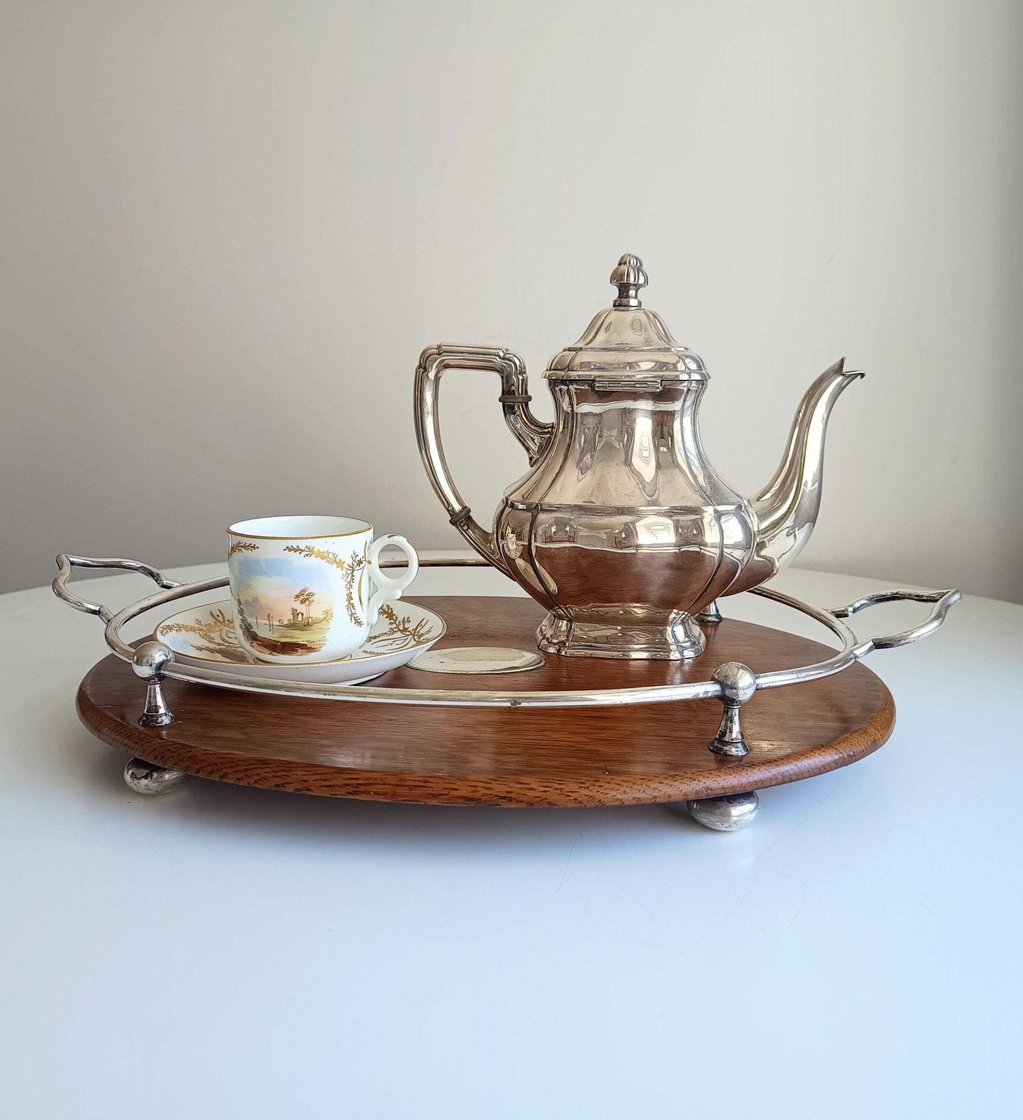 Antiek Victoriaans eiken dienblad met verzilverd metaal, scheepsstijl, bal- en railing galerij, bun feet photo buy