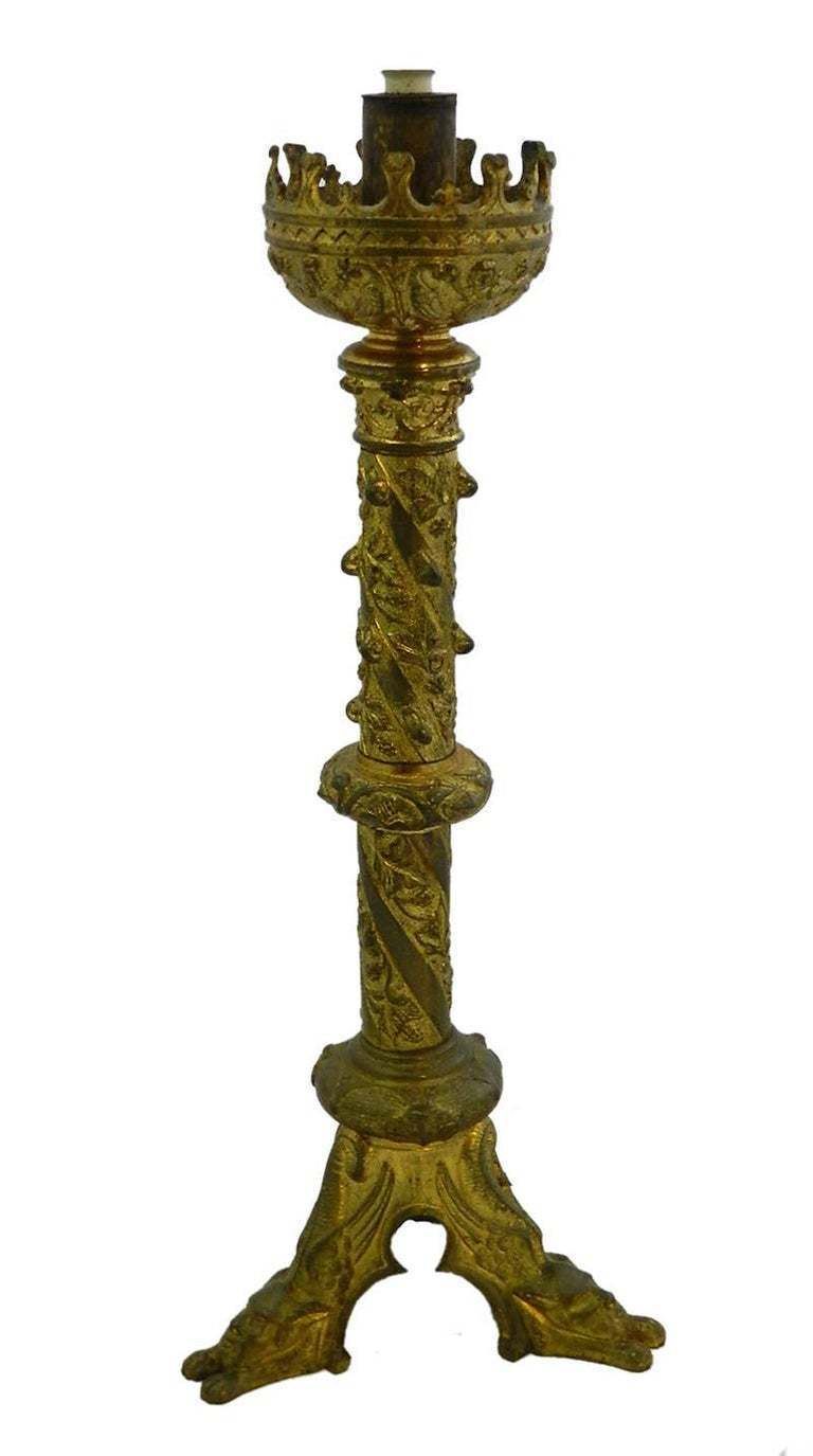 Lampe de table bougeoir d'église en ormolu, style ecclésiastique Belle Époque, XIXe siècle photo for sale