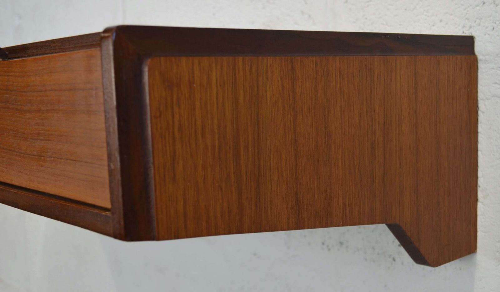 A Vintage Beaver & Tapley Floating Drawer/Desk photo buy
