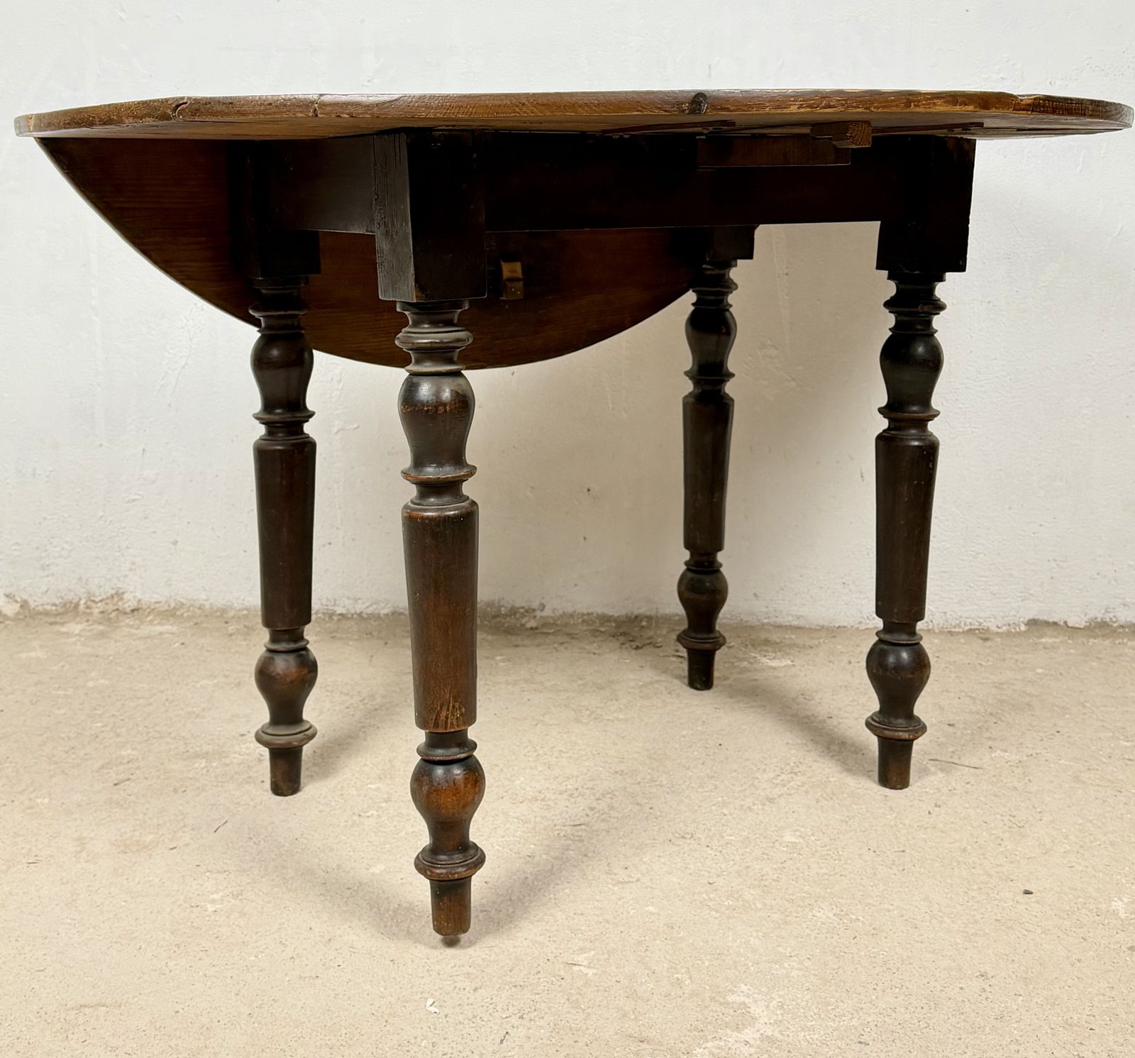 Spanish Wood Drop Leaf Dining Table With Turned Legs photo vinterior