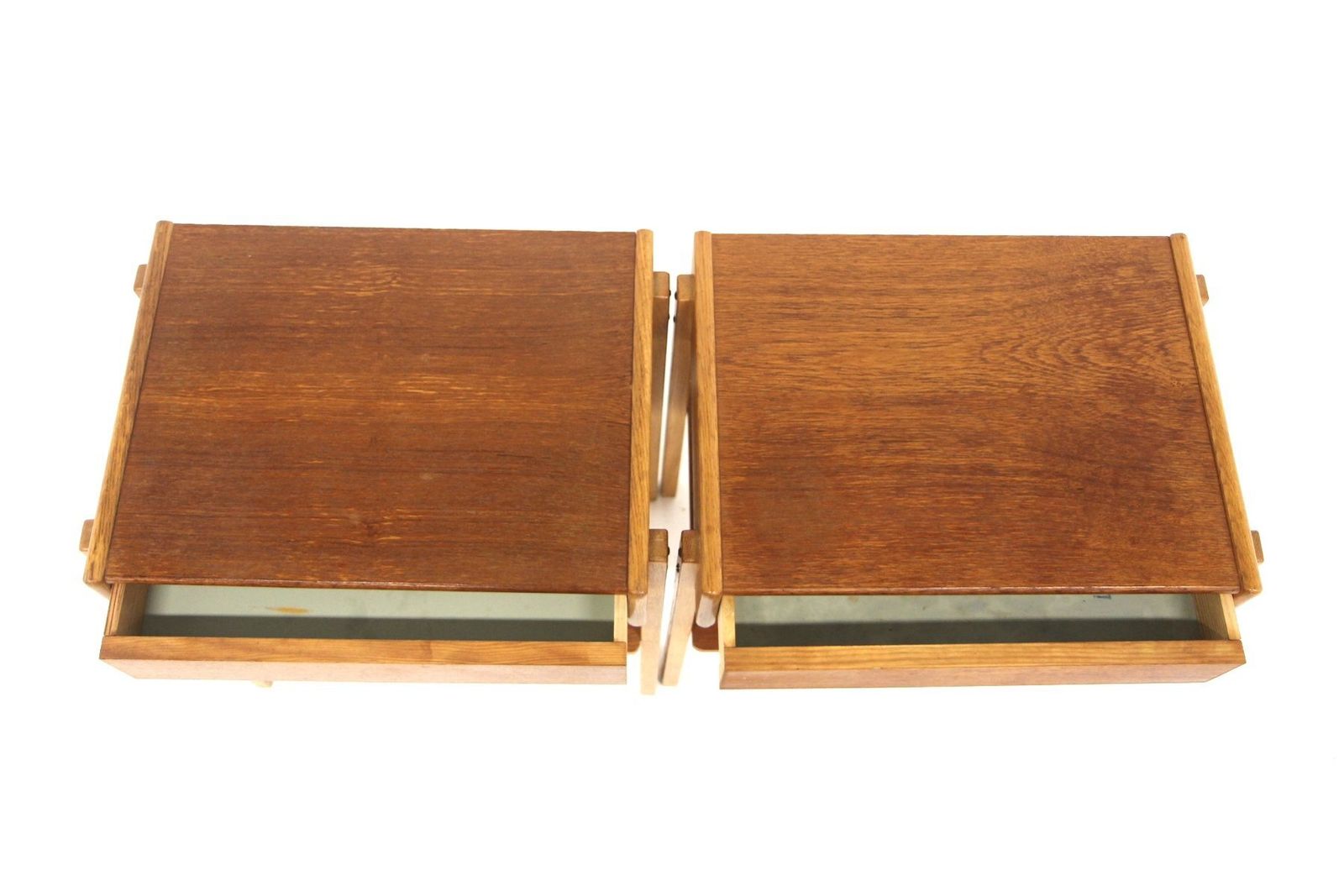Tables de chevet scandinaves en teck, Suède, années 1960, lot de 2 photo for sale