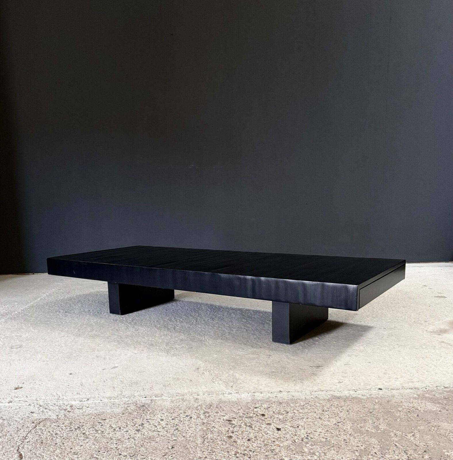 Postmodern Design Zwarte Bamboe Salontafel van Axel Vervoordt