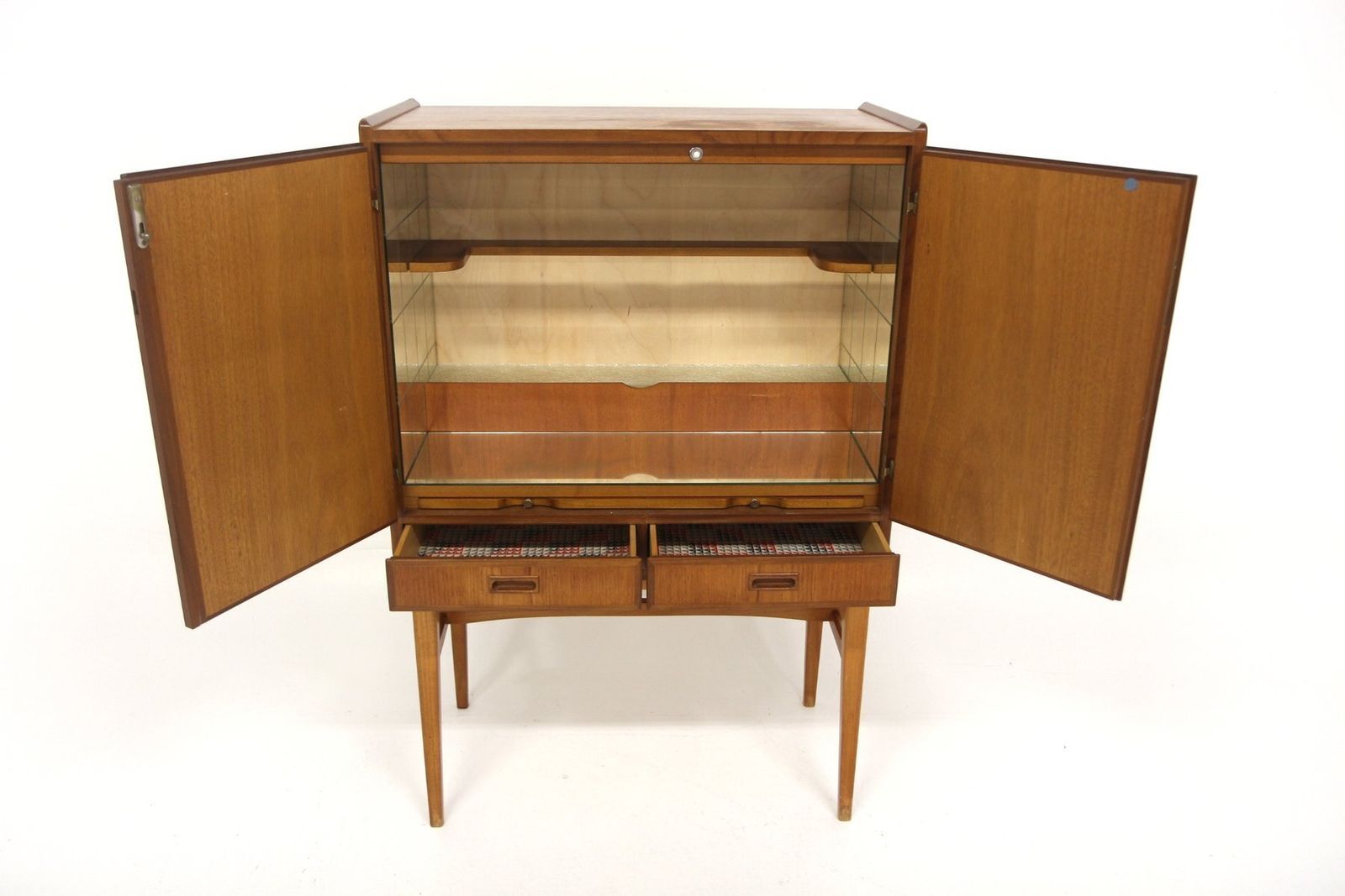 Cabinet bar scandinave en teck, Suède, 1950 photo Mobilier