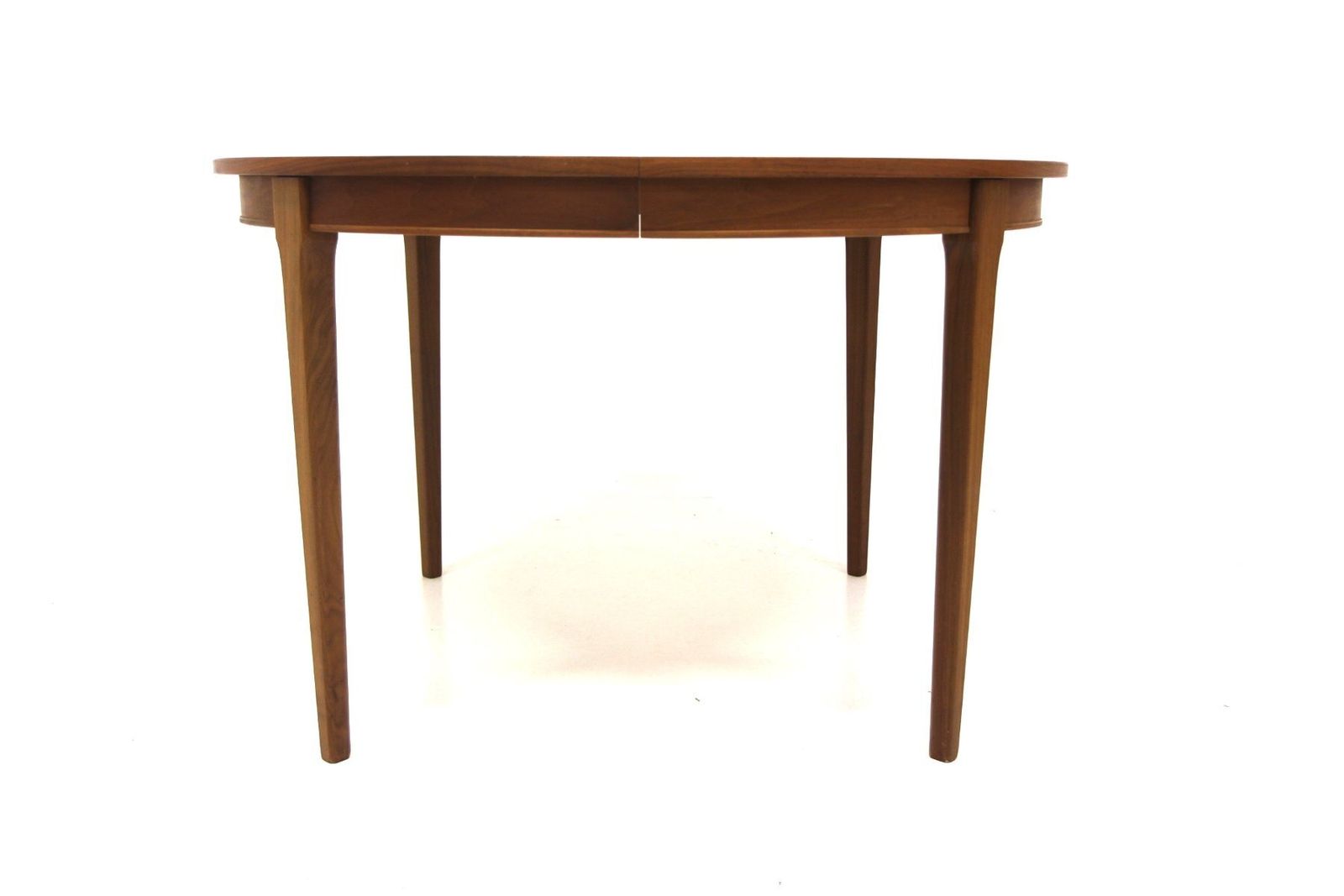 Table à manger scandinave en noyer, Suède, 1960 photo furniture