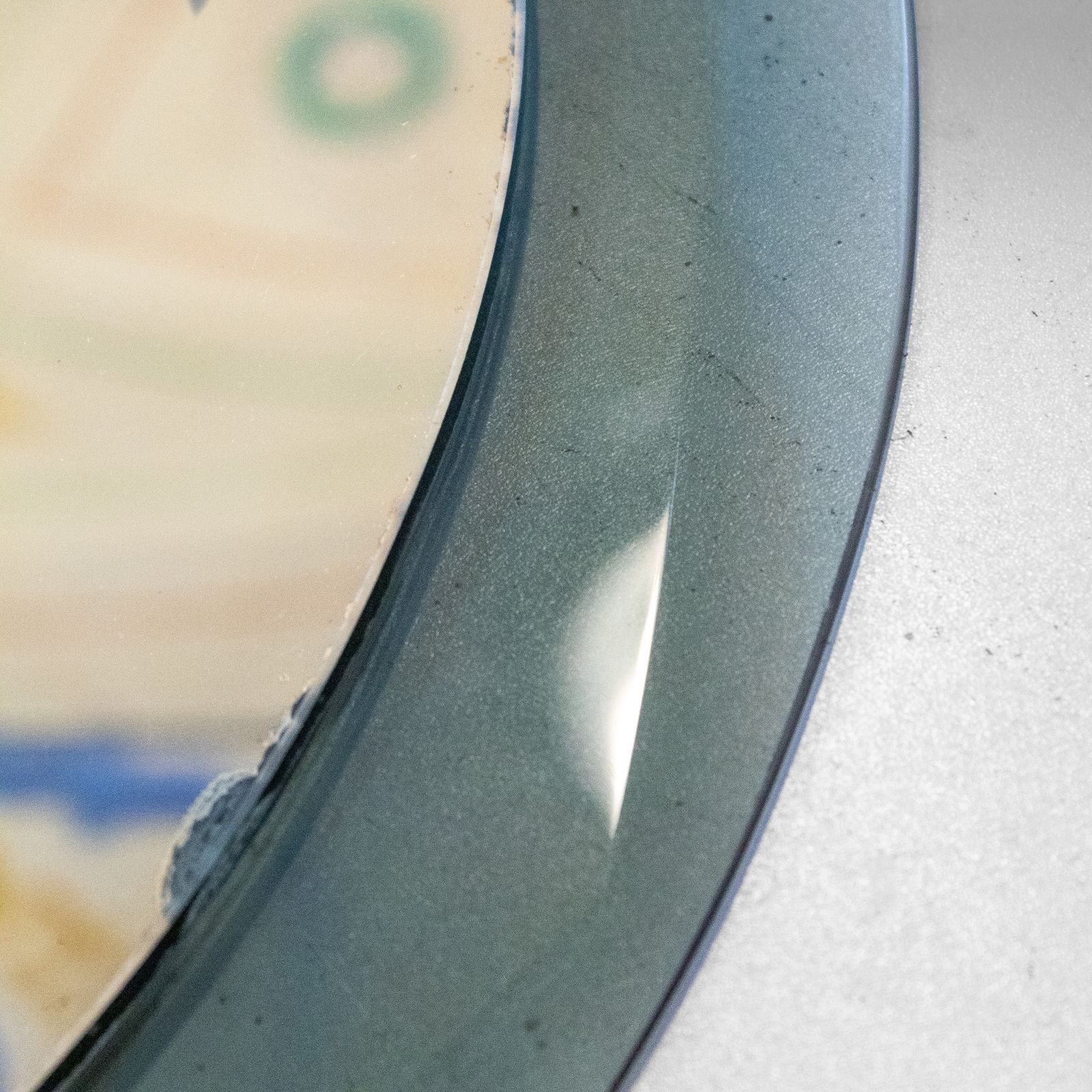 Mid Century Modern Ronde Gelaagde Gerookt Glas Wandspiegel, Attr. Aan Cristal Art photo for sale