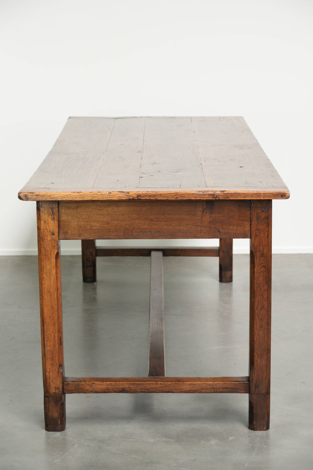 Beautiful And Characterful 18th Century French Farmhouse Dining Table Made Of Oak And Fruitwood With Beautiful Colors. photo vinterior