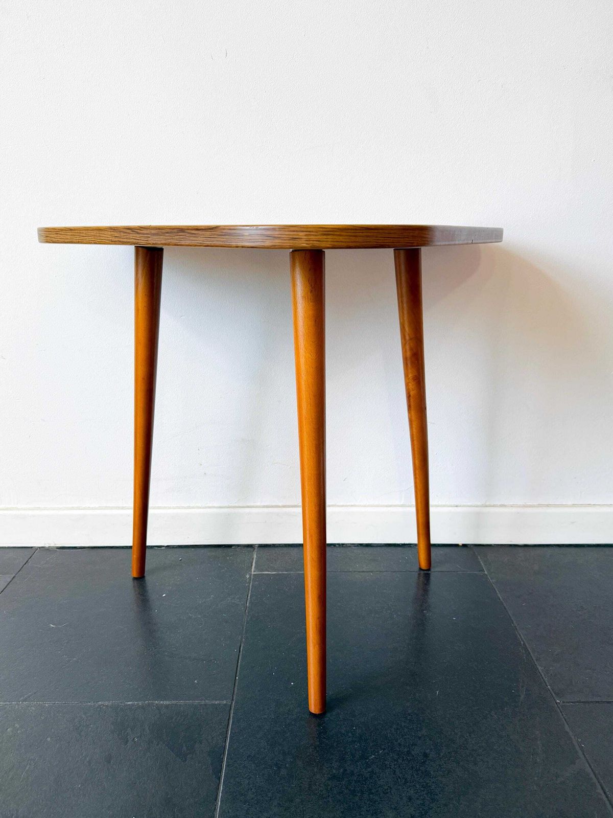 Grote asymmetrische houten salontafel / bijzettafel, Mid-Century Modern, jaren 1960 photo vinterior