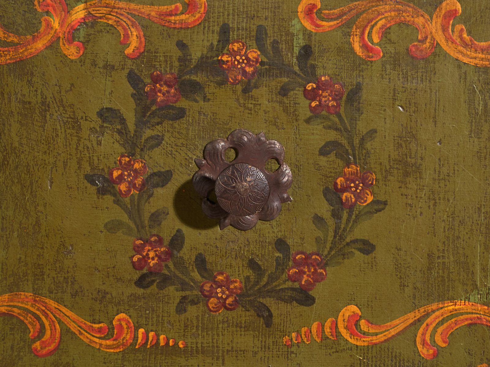 4928.0 Antique Painted Armoire In Pine Wood Austria Year 1831 photo
