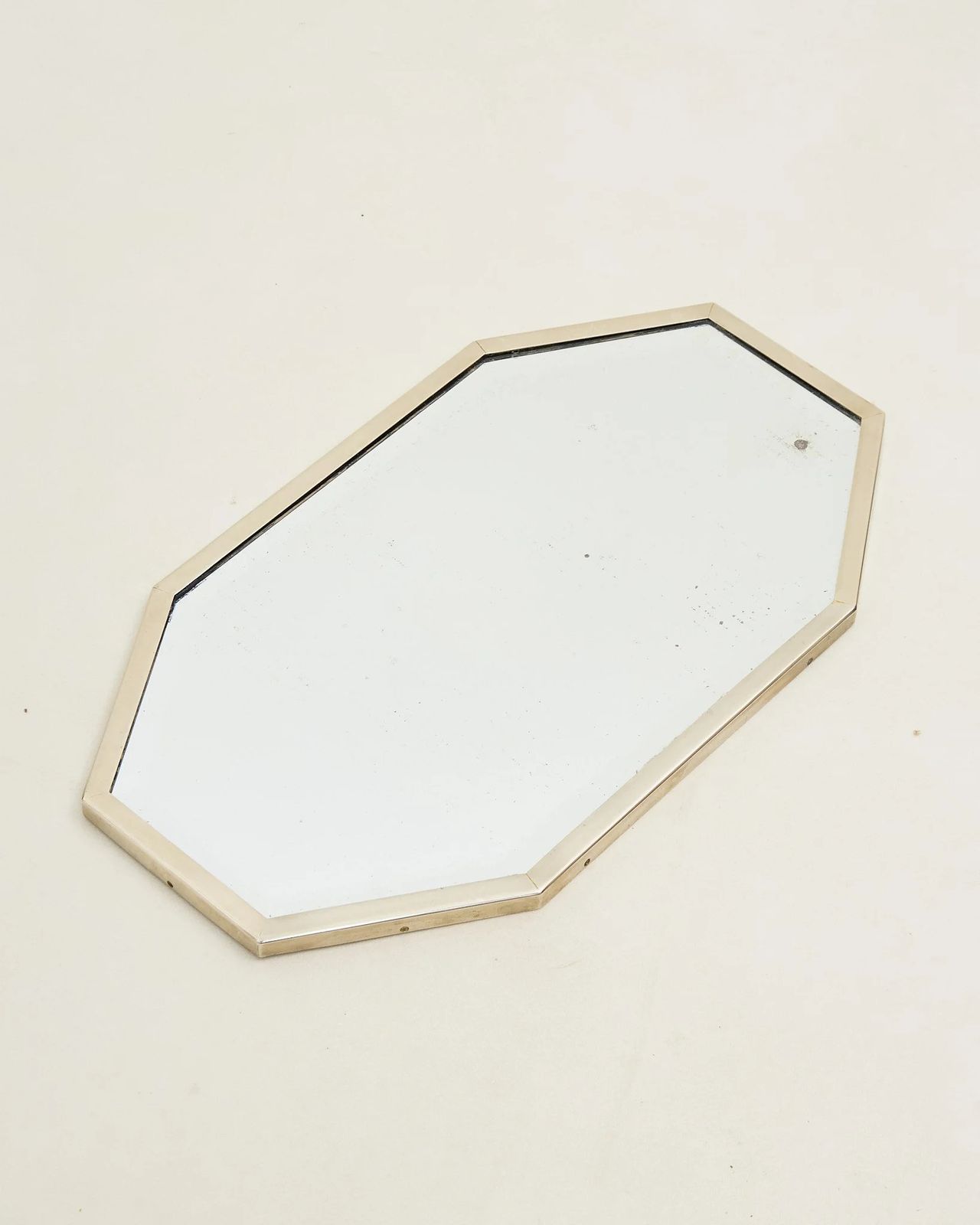 Nikkel hexagonale spiegel, jaren 1920 photo Woonaccessoires