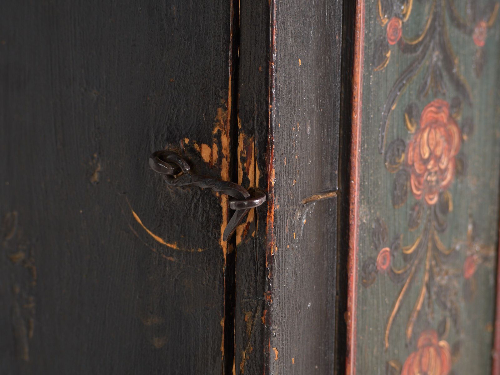 photo vinterior Horloge de parquet d'époque en pin peint - Europe centrale, vers 1850