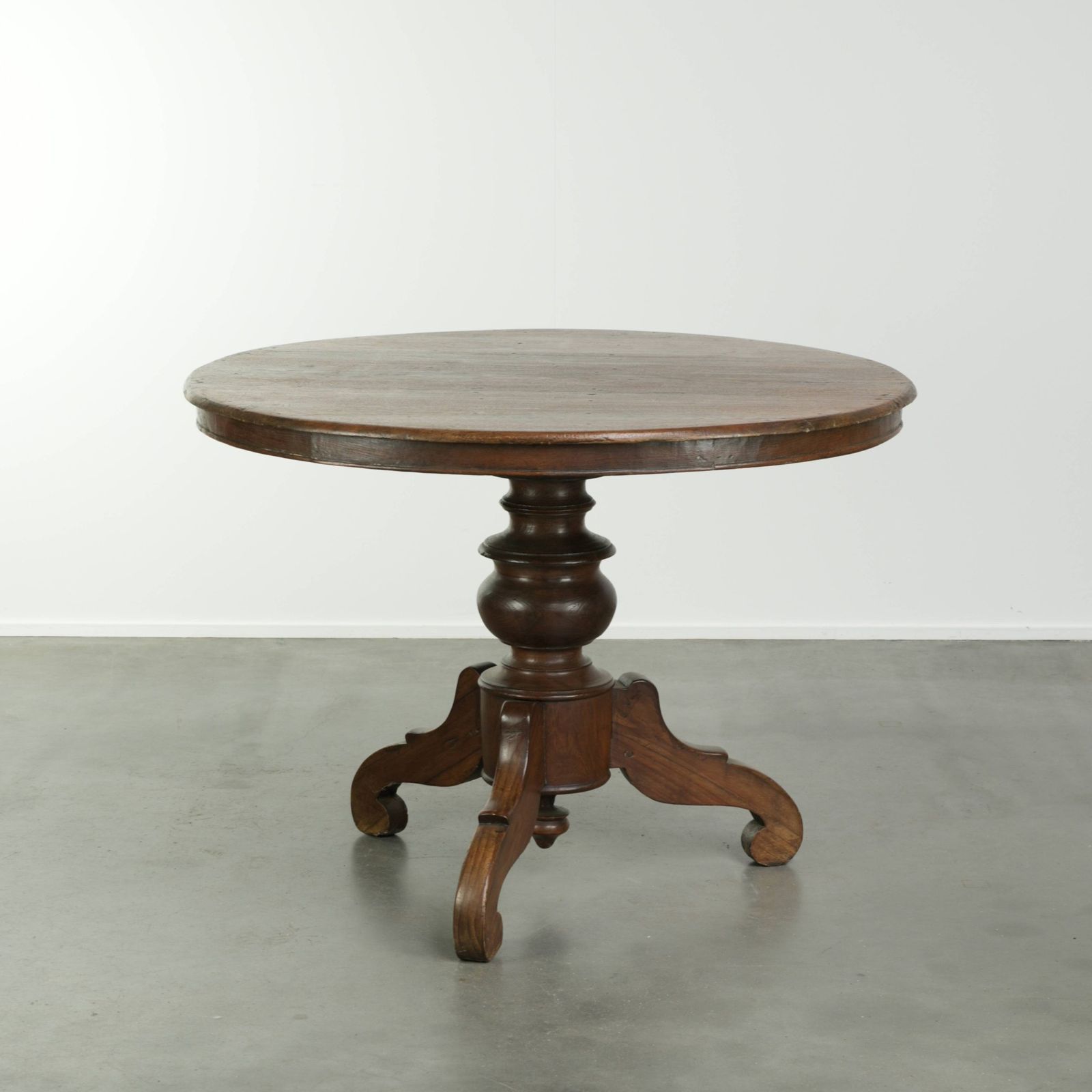 Beautiful, Subtle, Round, Rustic Wooden Dining Table With A Lovely Appearance And A Beautiful Patina.