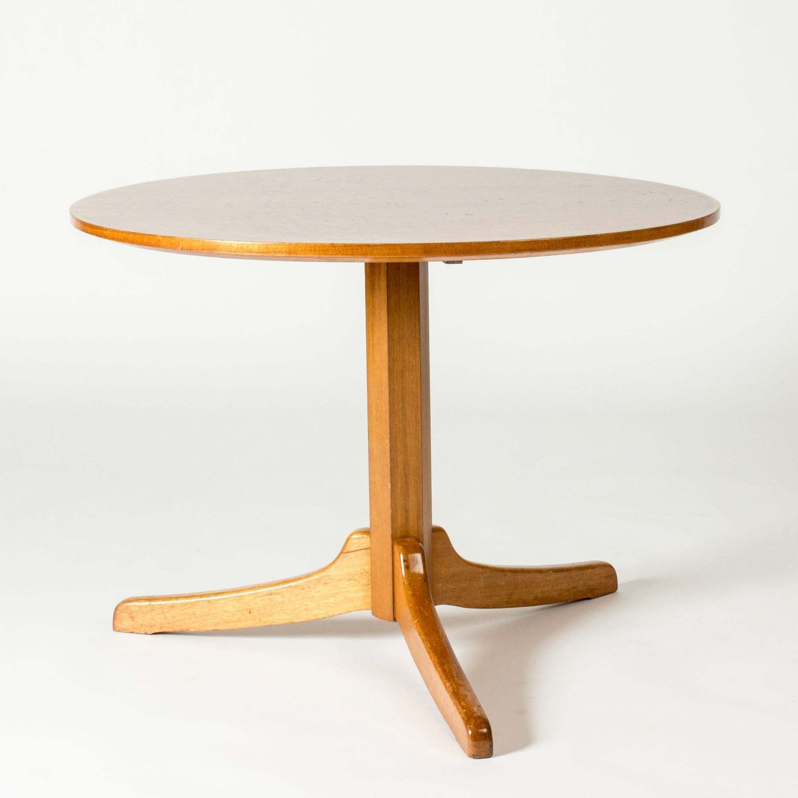 Midcentury Mahogany Coffee Table By Josef Frank, Svenskt Tenn, Sweden, 1940s photo for sale
