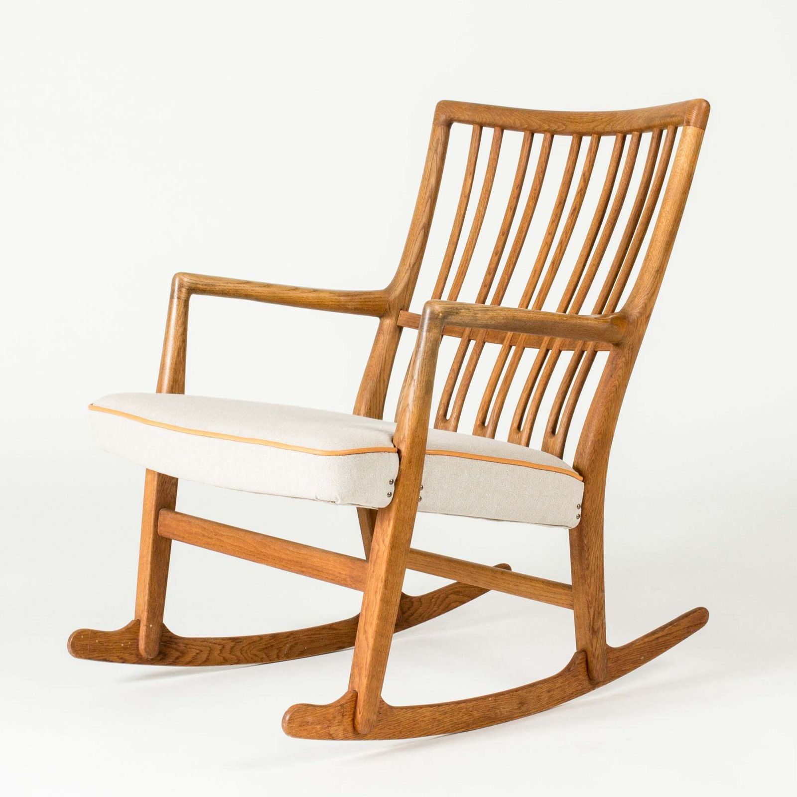 Mid-Century "Ml 33" Eiken Schommelstoel van Hans J. Wegner, Denemarken, jaren 1950 photo for sale