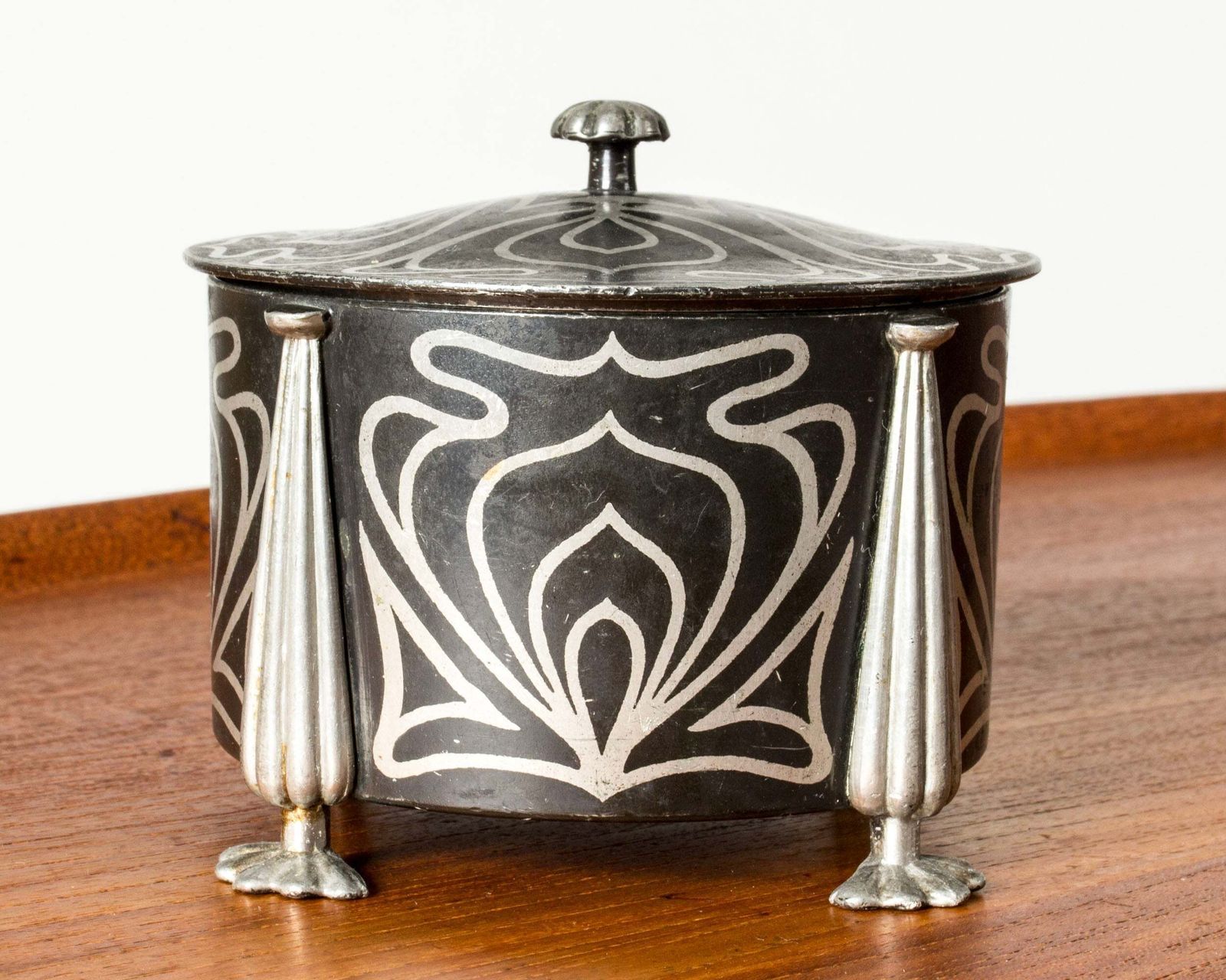 Swedish Art Nouveau Lidded Pewter Box, Stockholm, 1904 photo 1113.0