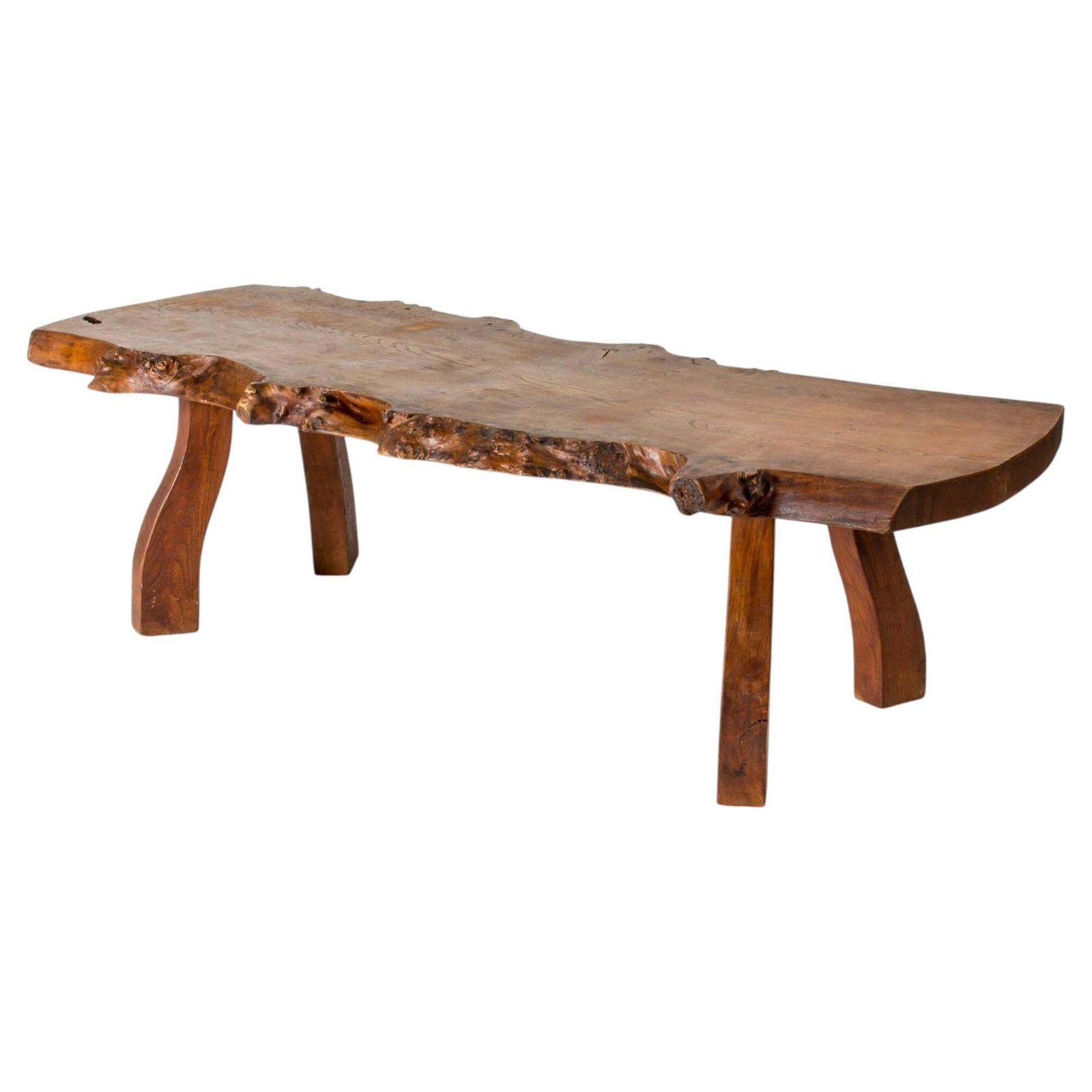 Table basse en orme à bord naturel par Peter Beijbom, Suède, 1968