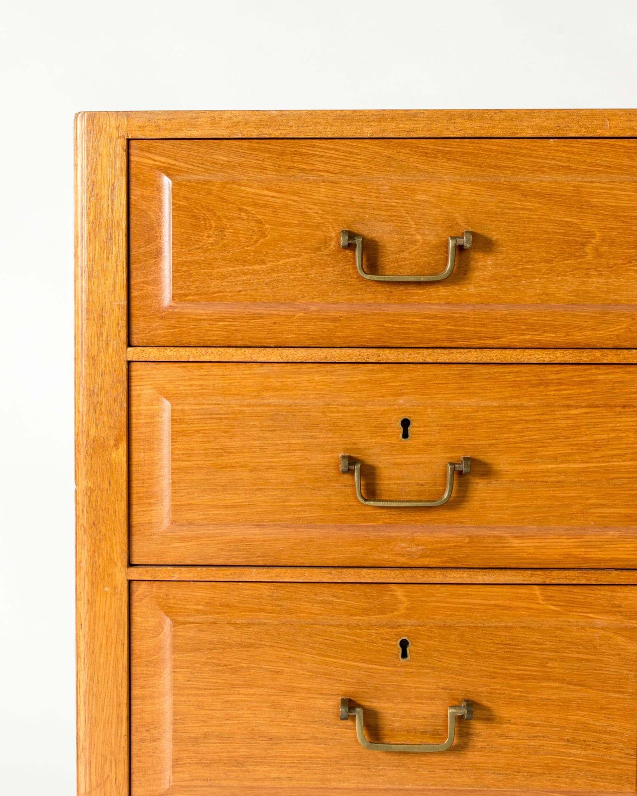 photo furniture Mid-Century Mahogany Ladekast van Josef Frank, Zweden, ca. jaren 1950