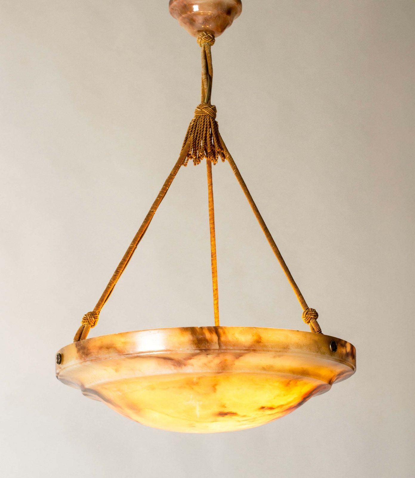 Swedish Grace Alabaster Hanglamp, jaren 1920 photo for sale