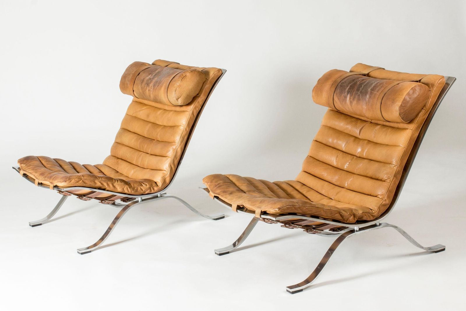 Fauteuils lounge mid-century modern « Ari » par Arne Norell, Suède, années 1960 photo for sale