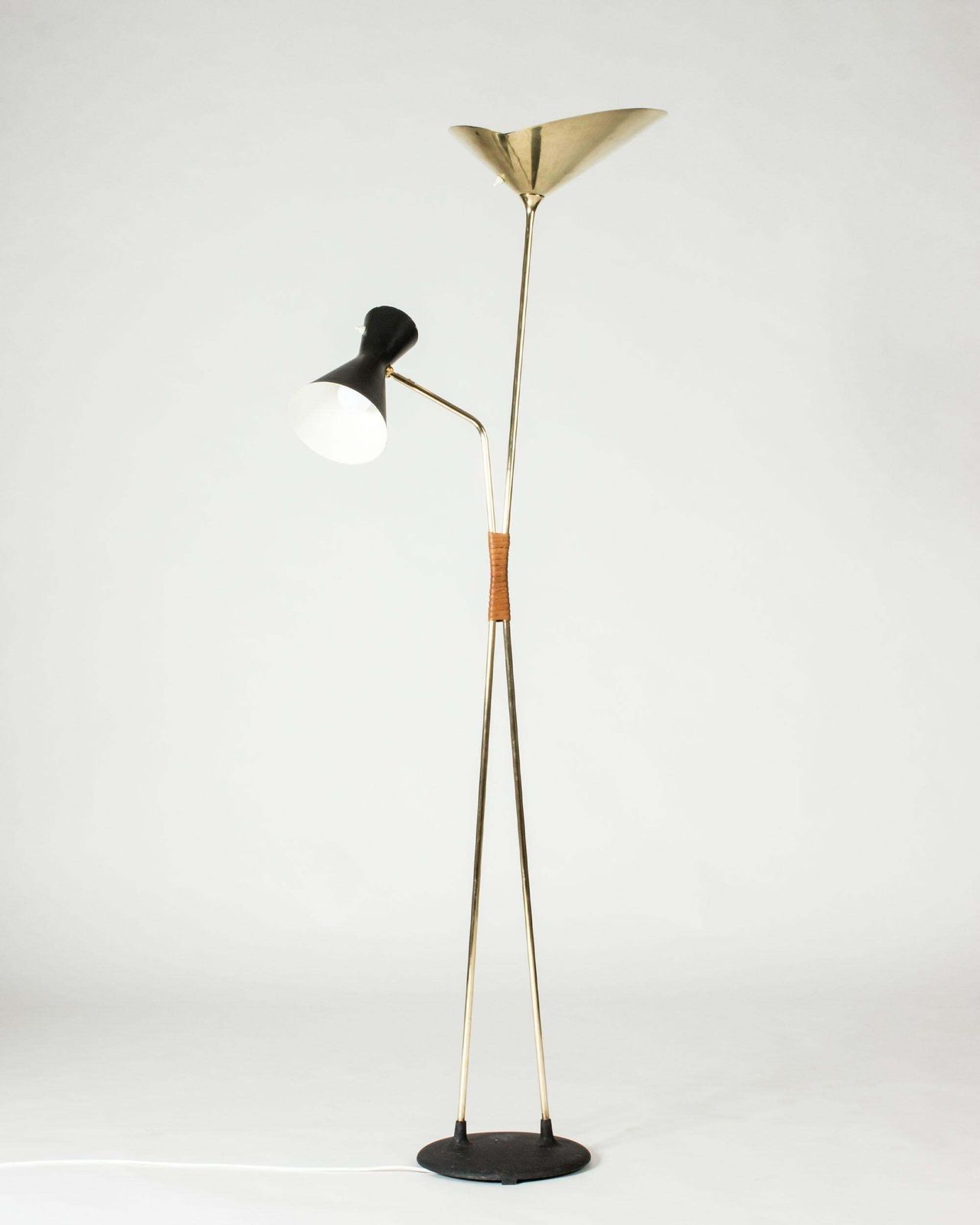 Scandinavian Modern vloerlamp van Asea, Zweden, ca. jaren 1950 photo for sale