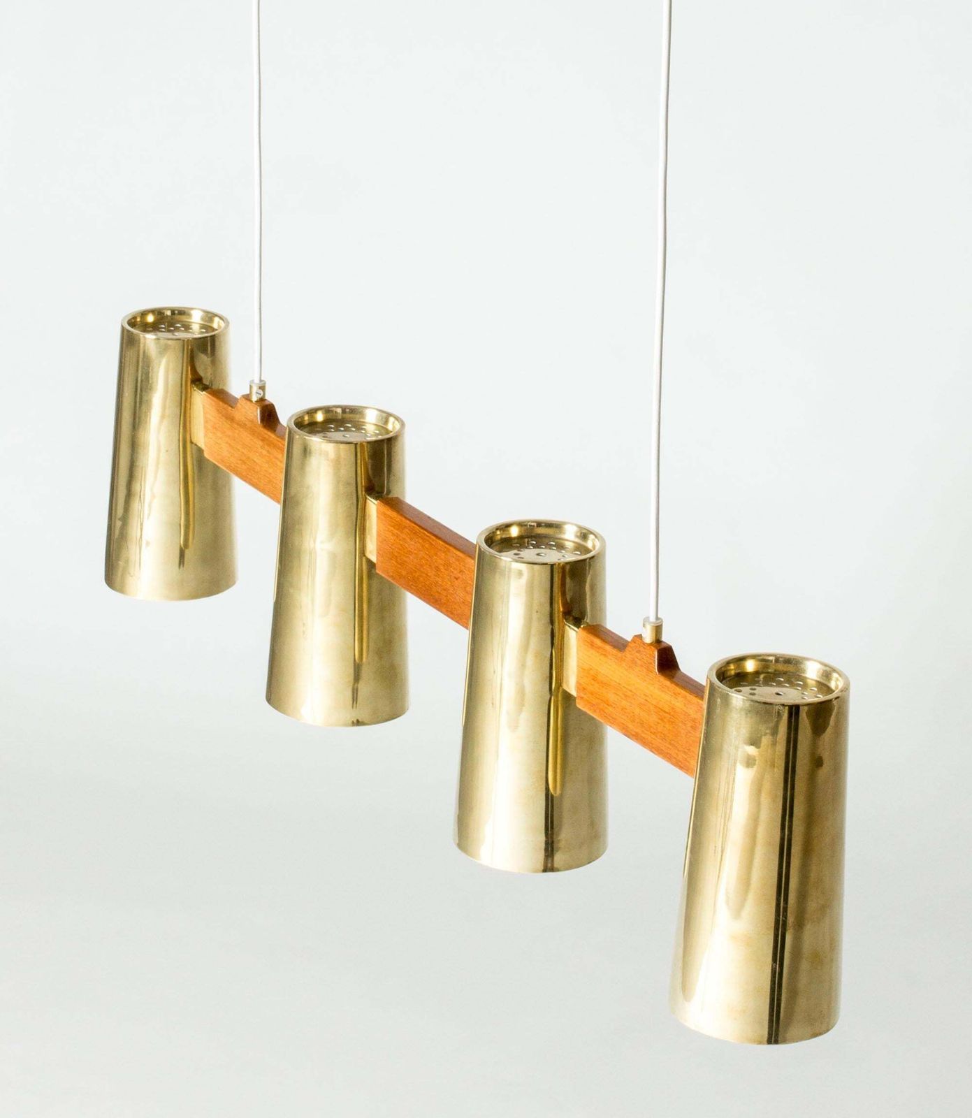 Suspension mid-century modern en teck et laiton, par Hans Bergström, Suède, années 1950 photo Luminaires