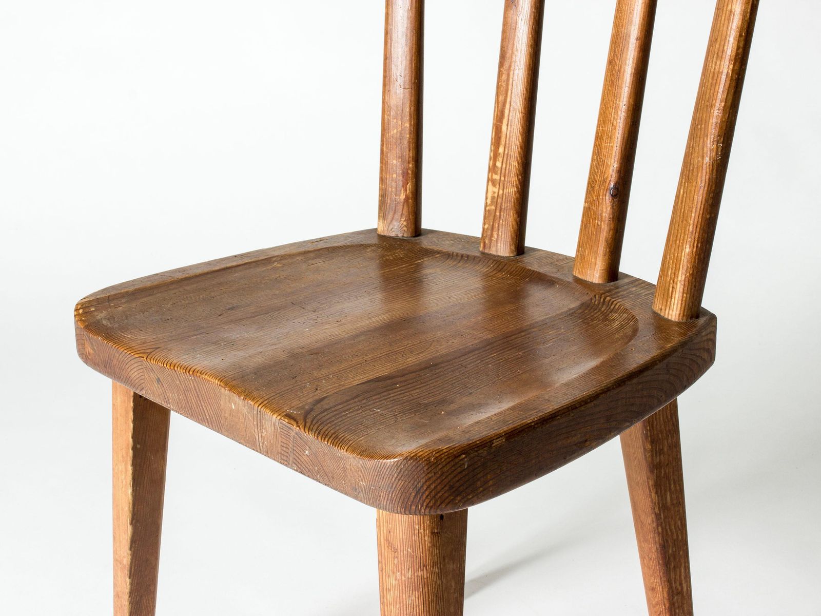 Chaise « Utö » en pin par Axel Einar Hjorth pour Nordiska Kompaniet, années 1930 photo Mobilier