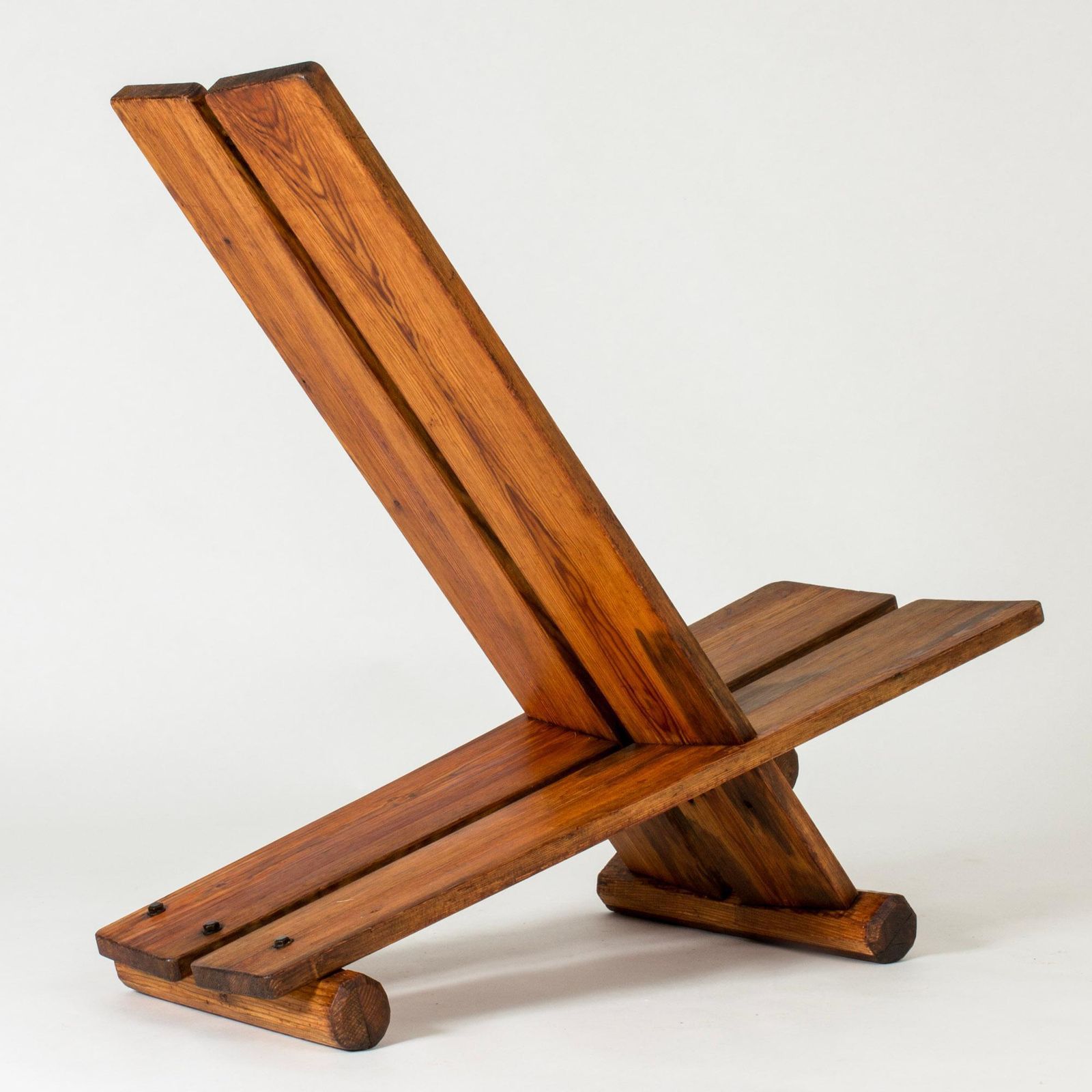 photo for sale "Skoga" Pine Lounge Chair by Axel Einar Hjorth, NK, Sweden, jaren 1930