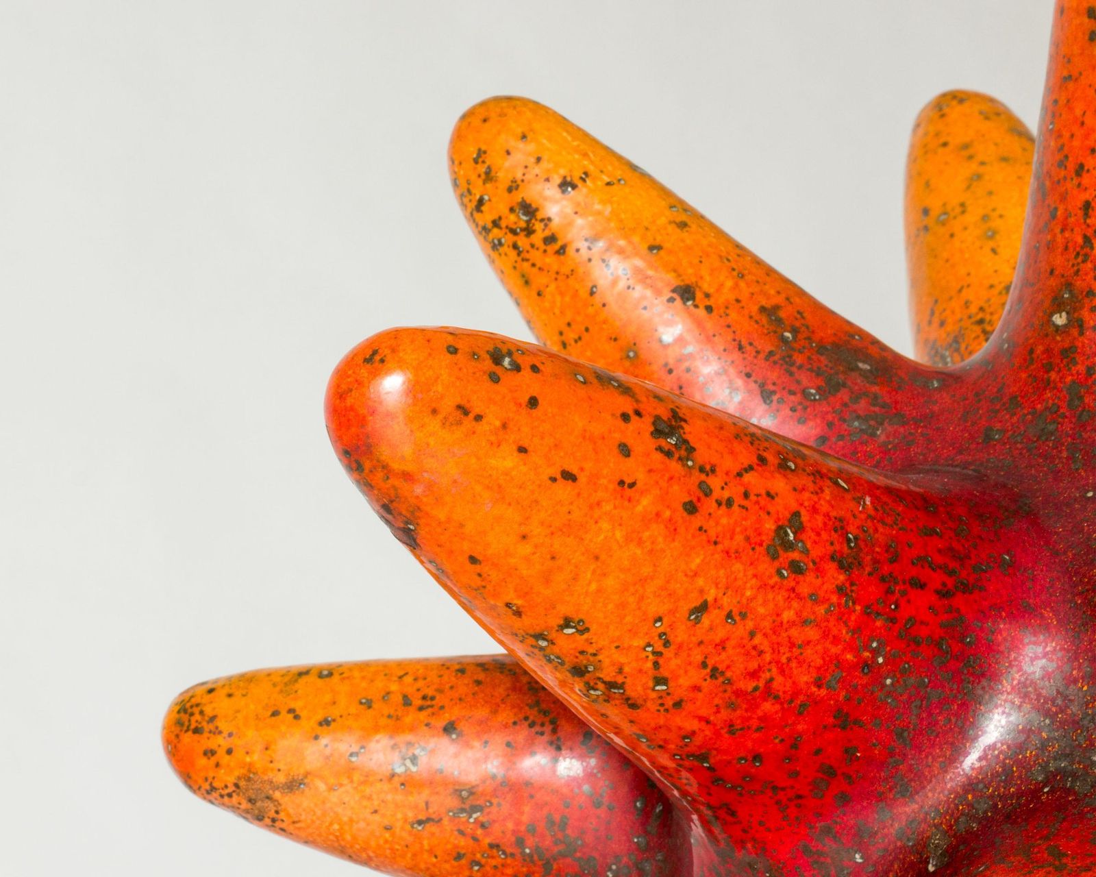 43667.0 Zweedse modernistische zeegel-sculptuur van Hans Hedberg, Biot, Frankrijk photo