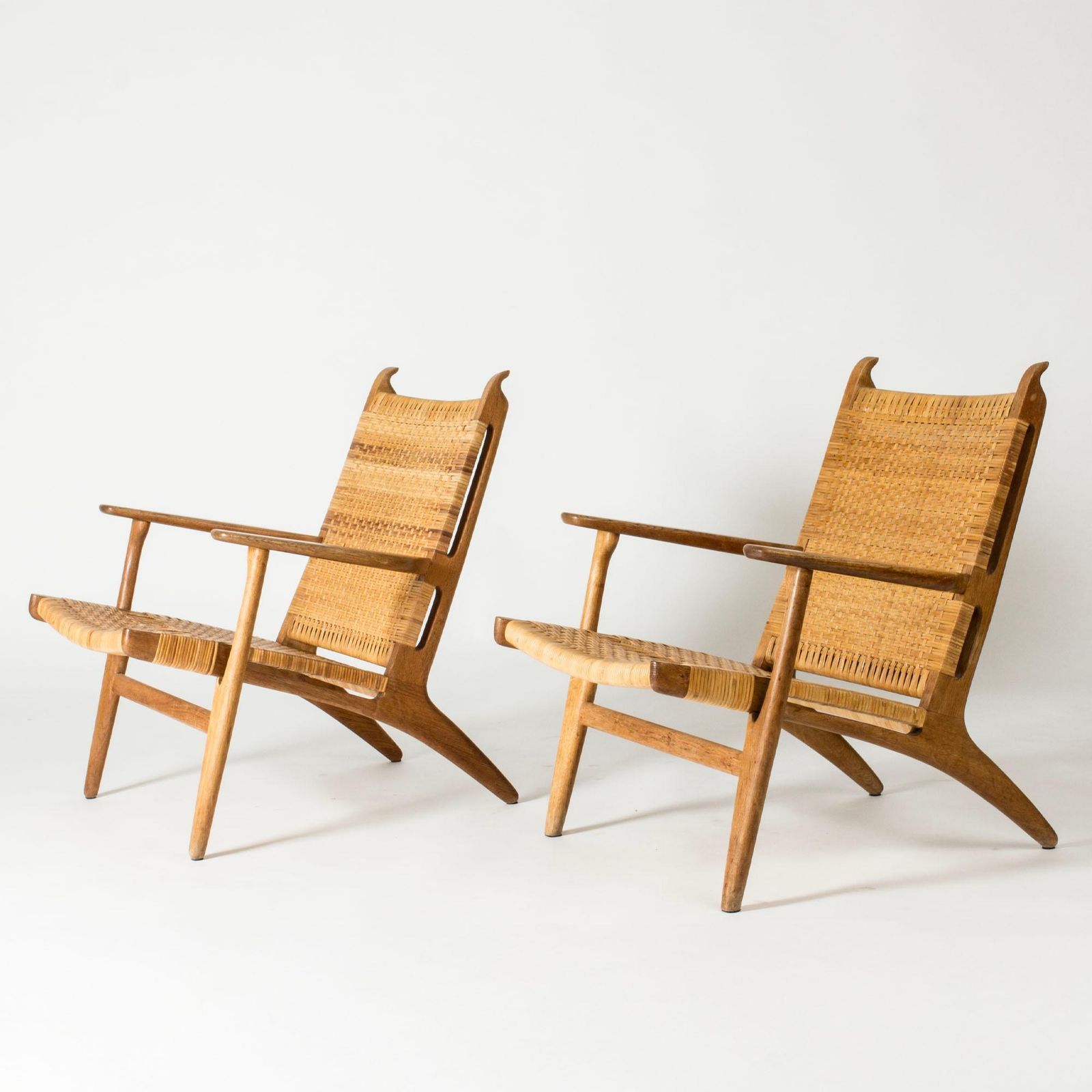 Paire de fauteuils de salon mid-century « CH 27 » par Hans J. Wegner, Danemark, années 1950 photo furniture