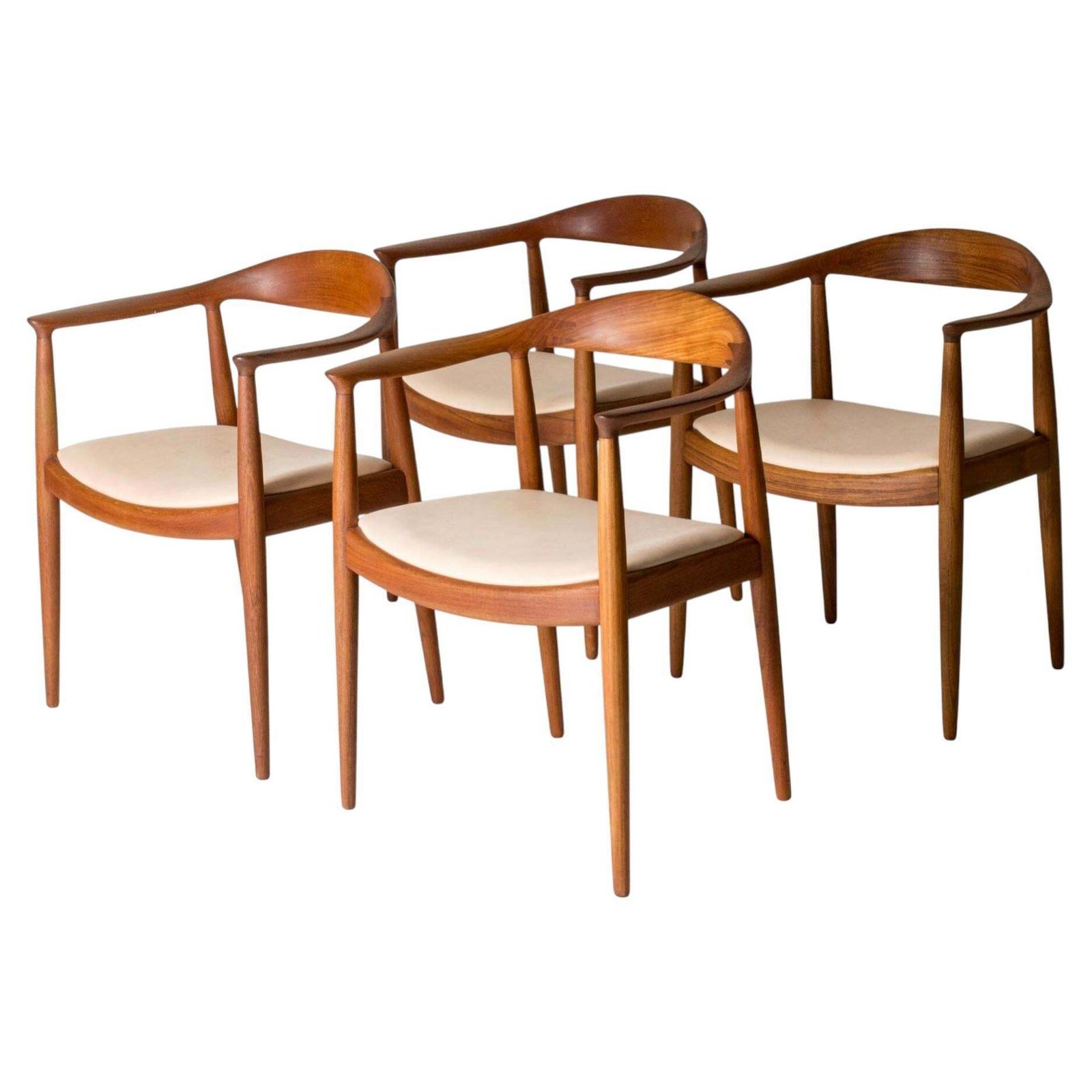 Set van vier "The Chair" eetkamerstoelen van Hans J. Wegner