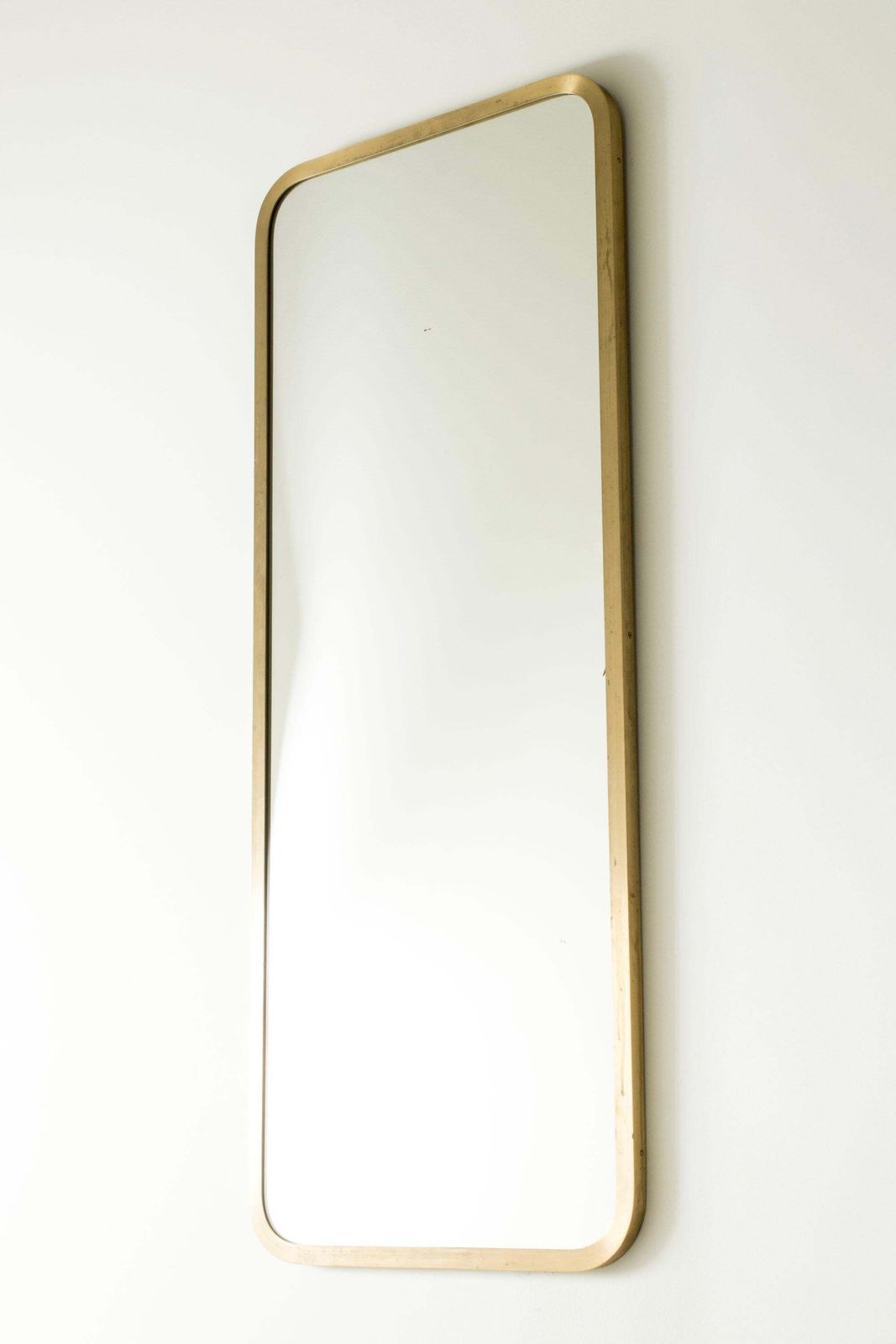 Swedish Modern messing wandspiegel, Nordiska Kompaniet, Zweden, jaren 1940 photo furniture