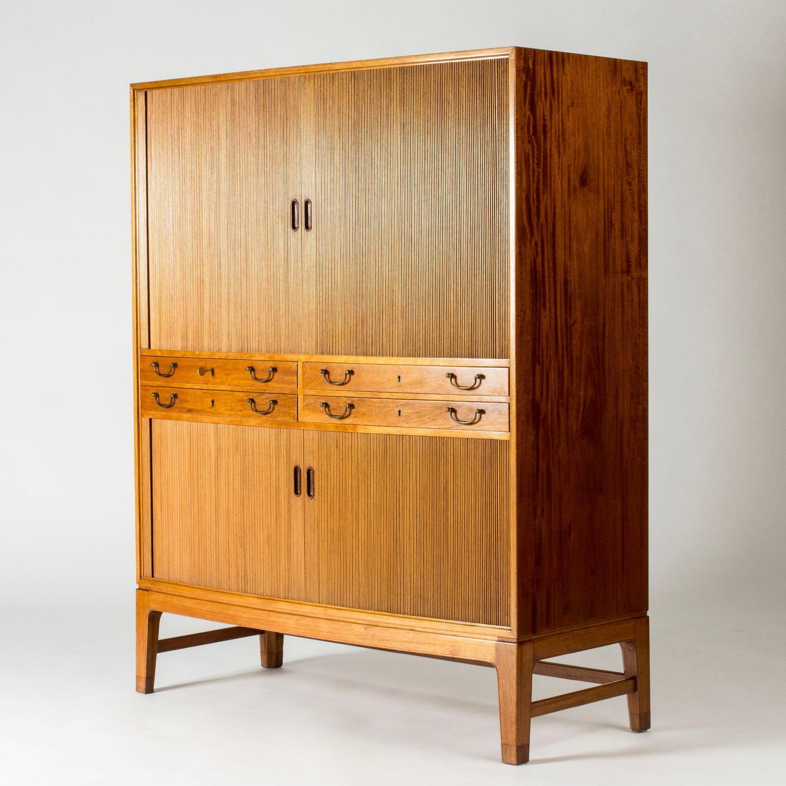 Cabinet scandinave moderne en acajou, par Ole Wanscher, Danemark, années 1940 photo furniture